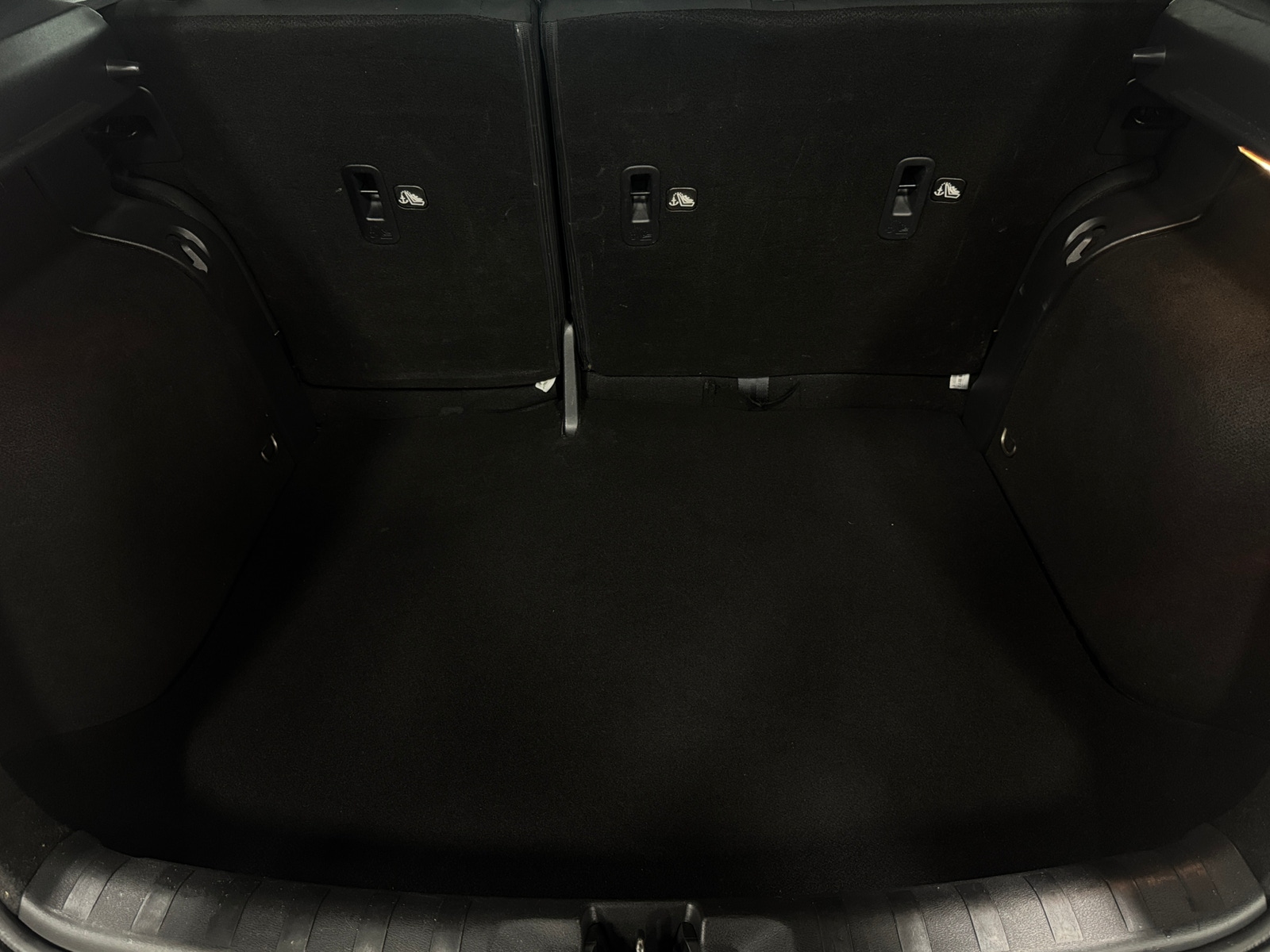 Thumbnail: 2021 Nissan Kicks - 7