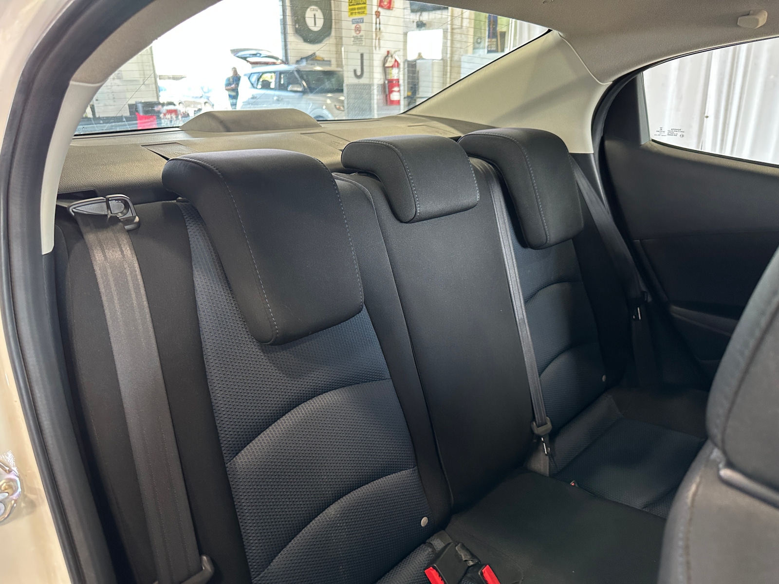 Thumbnail: 2017 Toyota Yaris iA - 6