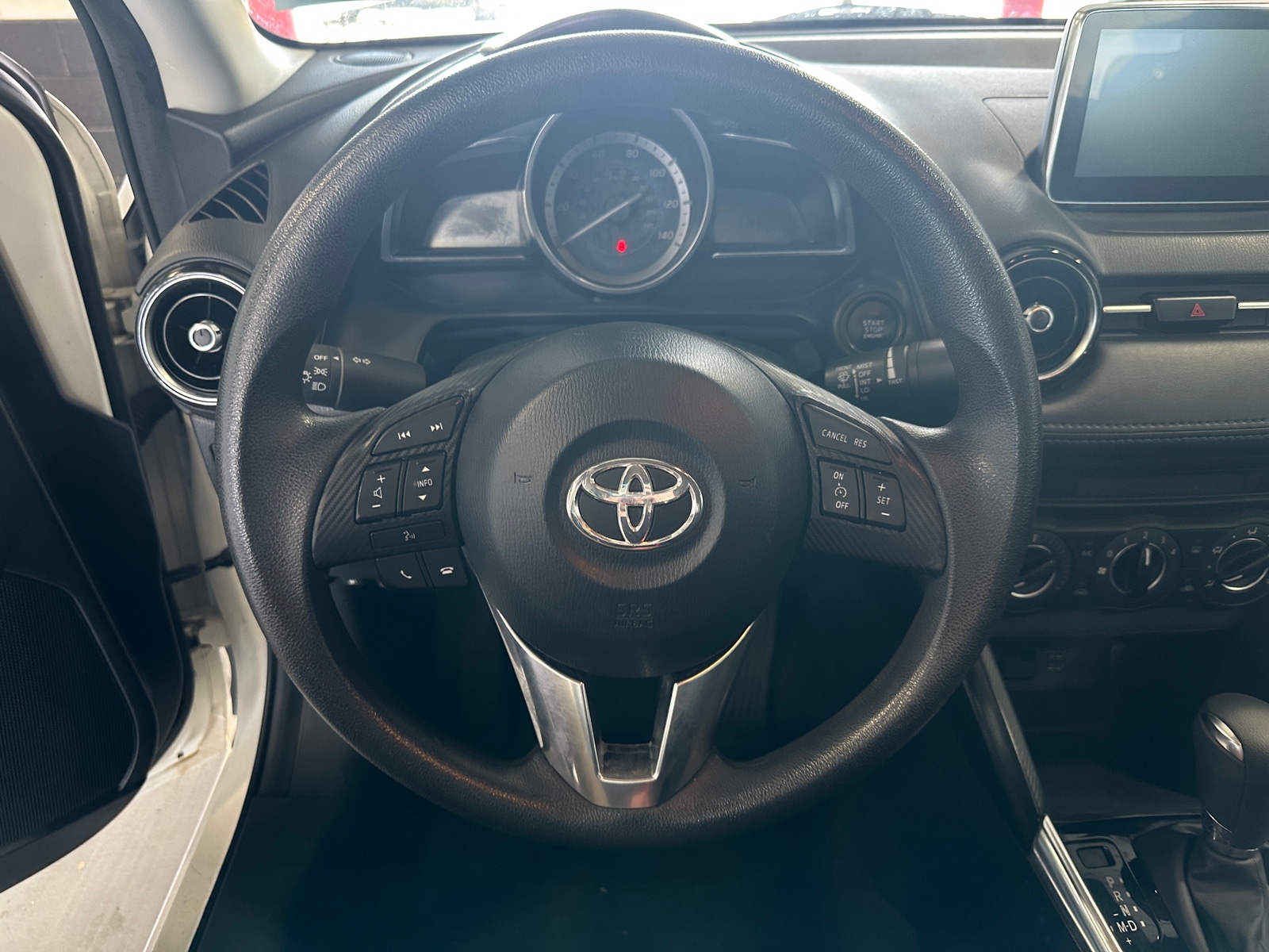 Thumbnail: 2017 Toyota Yaris iA - 5