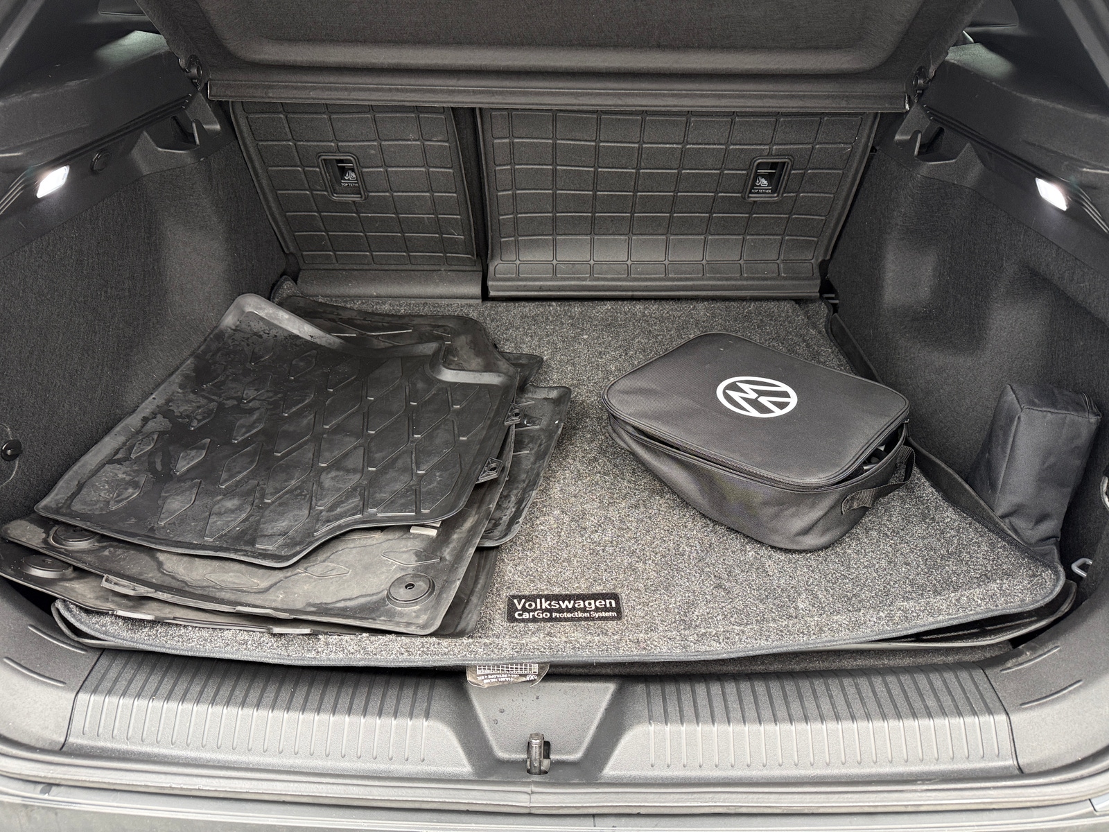 Thumbnail: 2023 Volkswagen ID.4 - 6