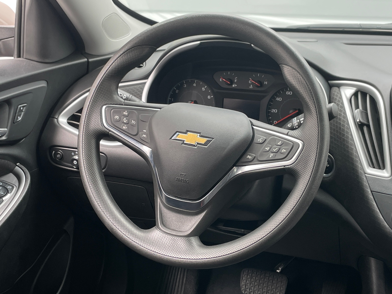 Thumbnail: 2024 Chevrolet Malibu - 5