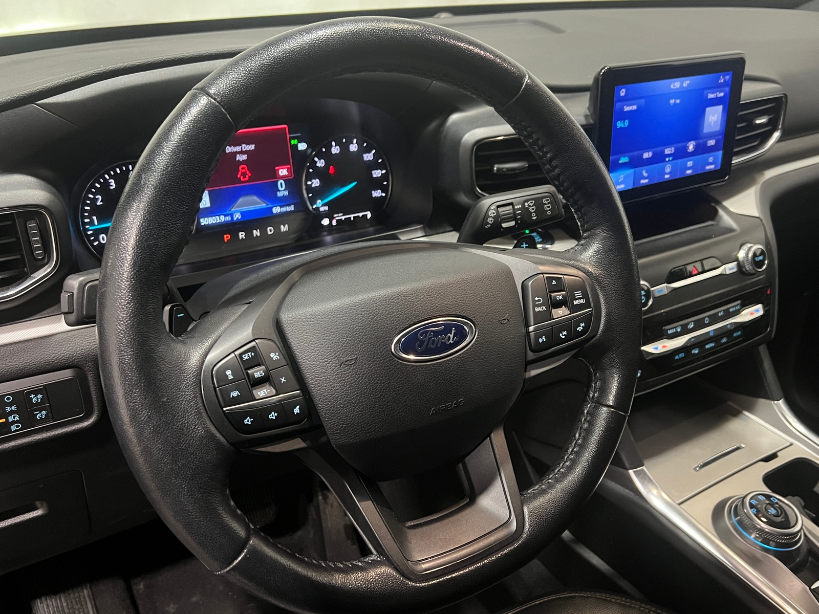 Thumbnail: 2020 Ford Explorer - 5