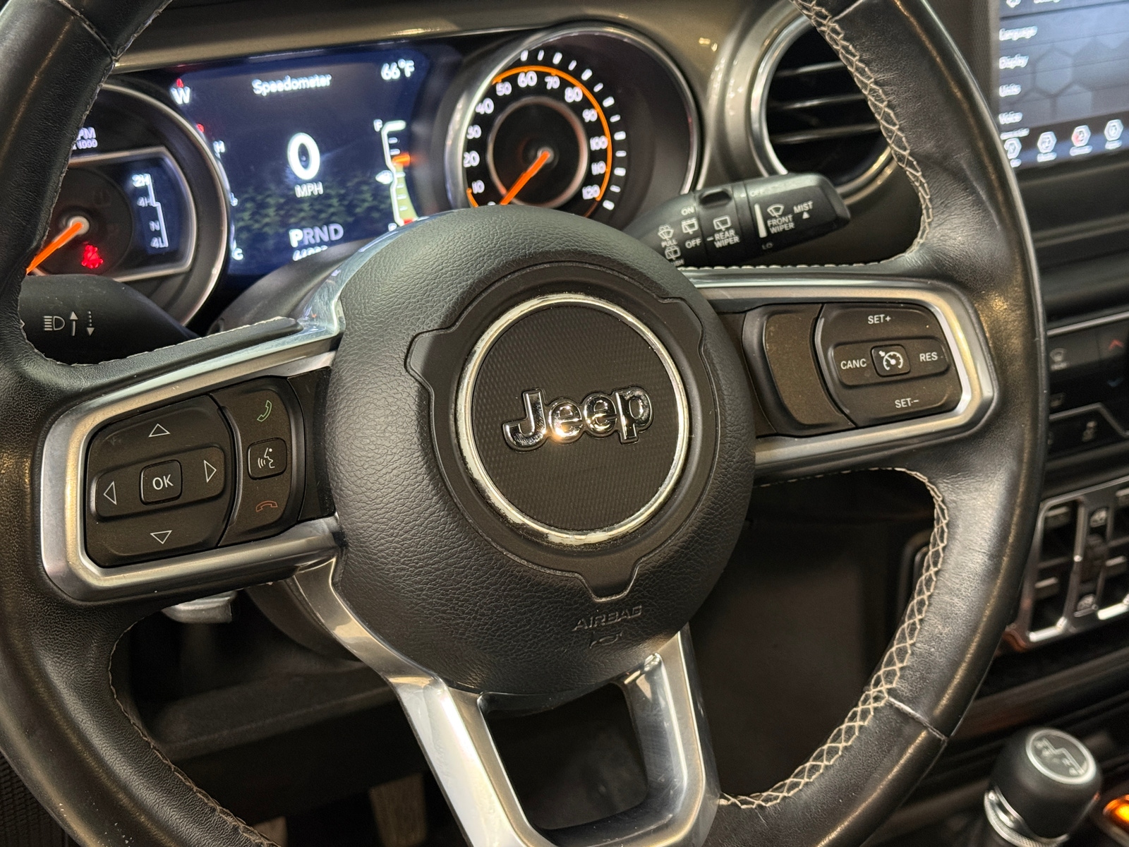Thumbnail: 2019 Jeep Wrangler - 5