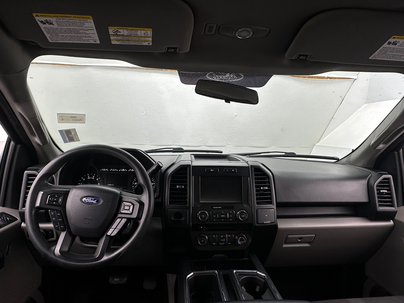 Thumbnail: 2018 Ford Econoline - 3