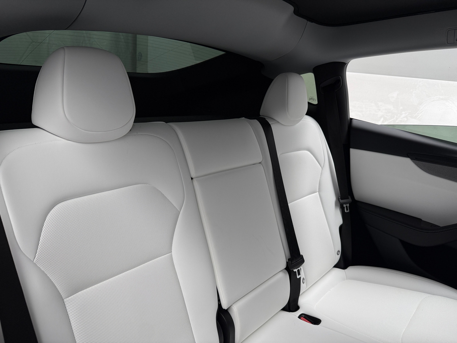 Thumbnail: 2026 Tesla Model Y - 6