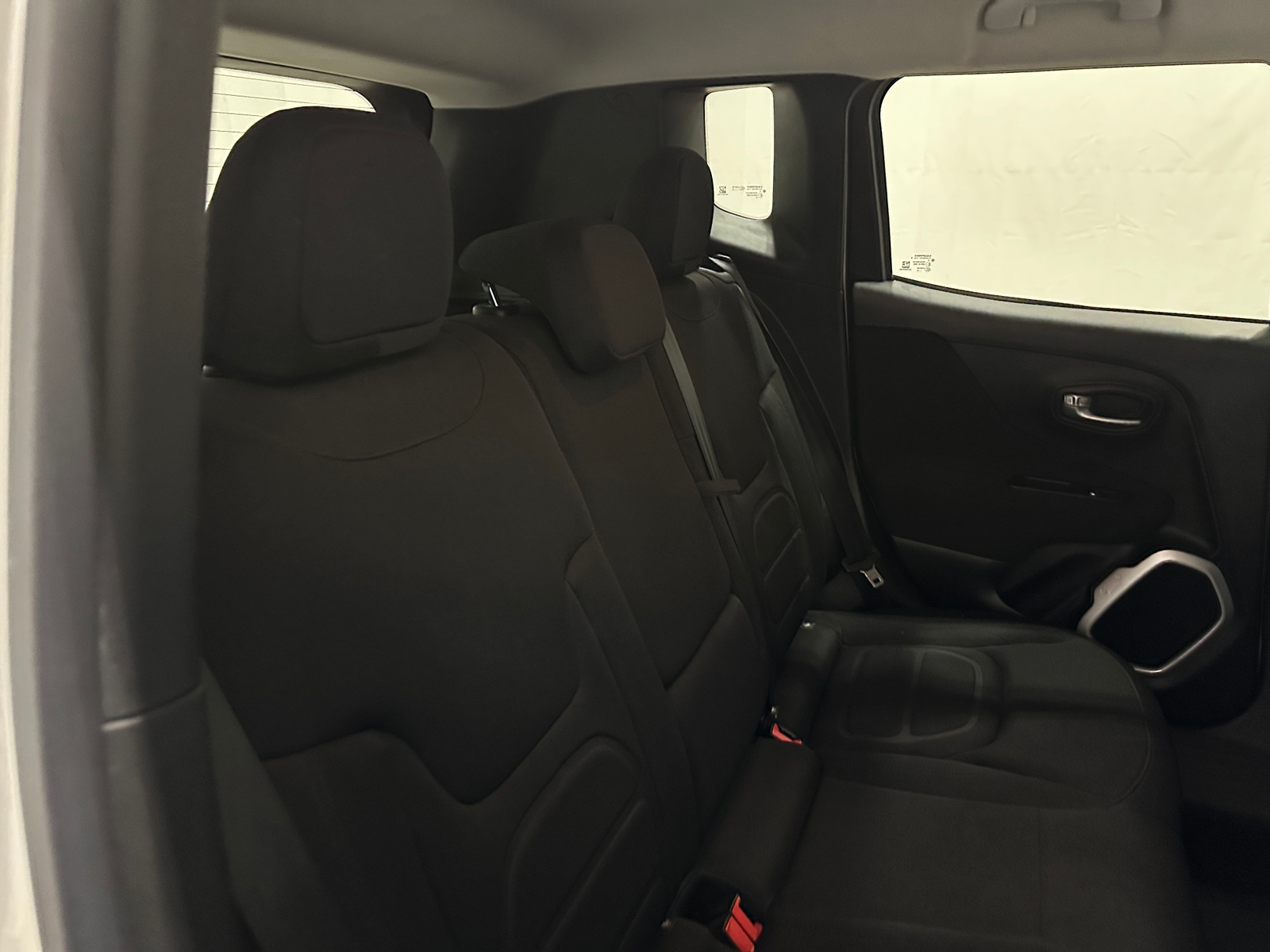 Thumbnail: 2018 Jeep Renegade - 6