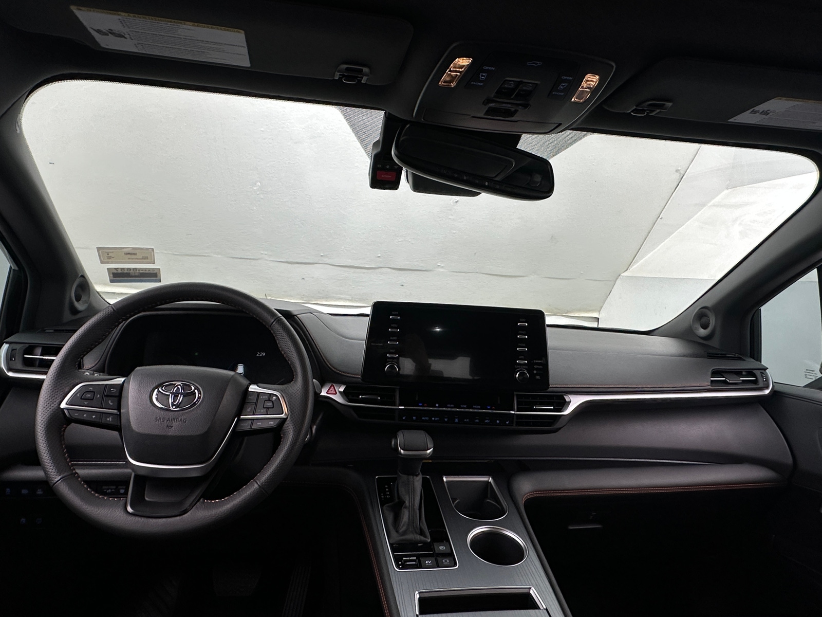 Thumbnail: 2024 Toyota Sienna - 2