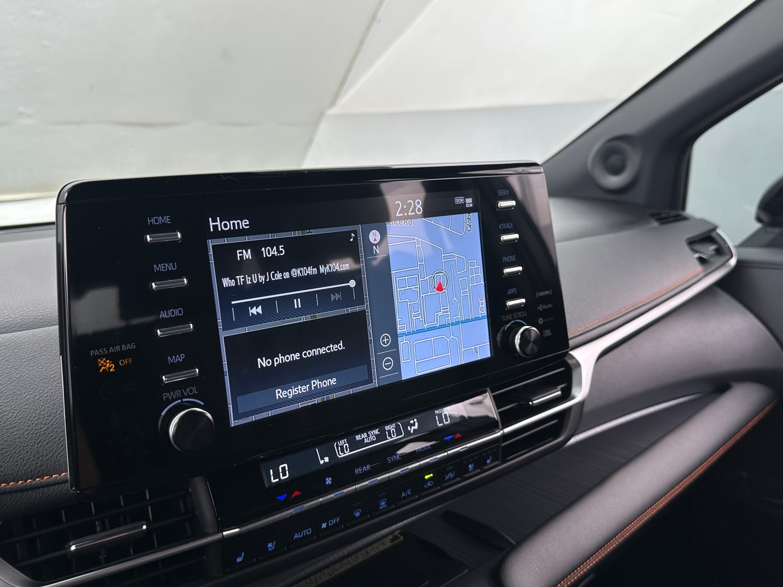 Thumbnail: 2024 Toyota Sienna - 3