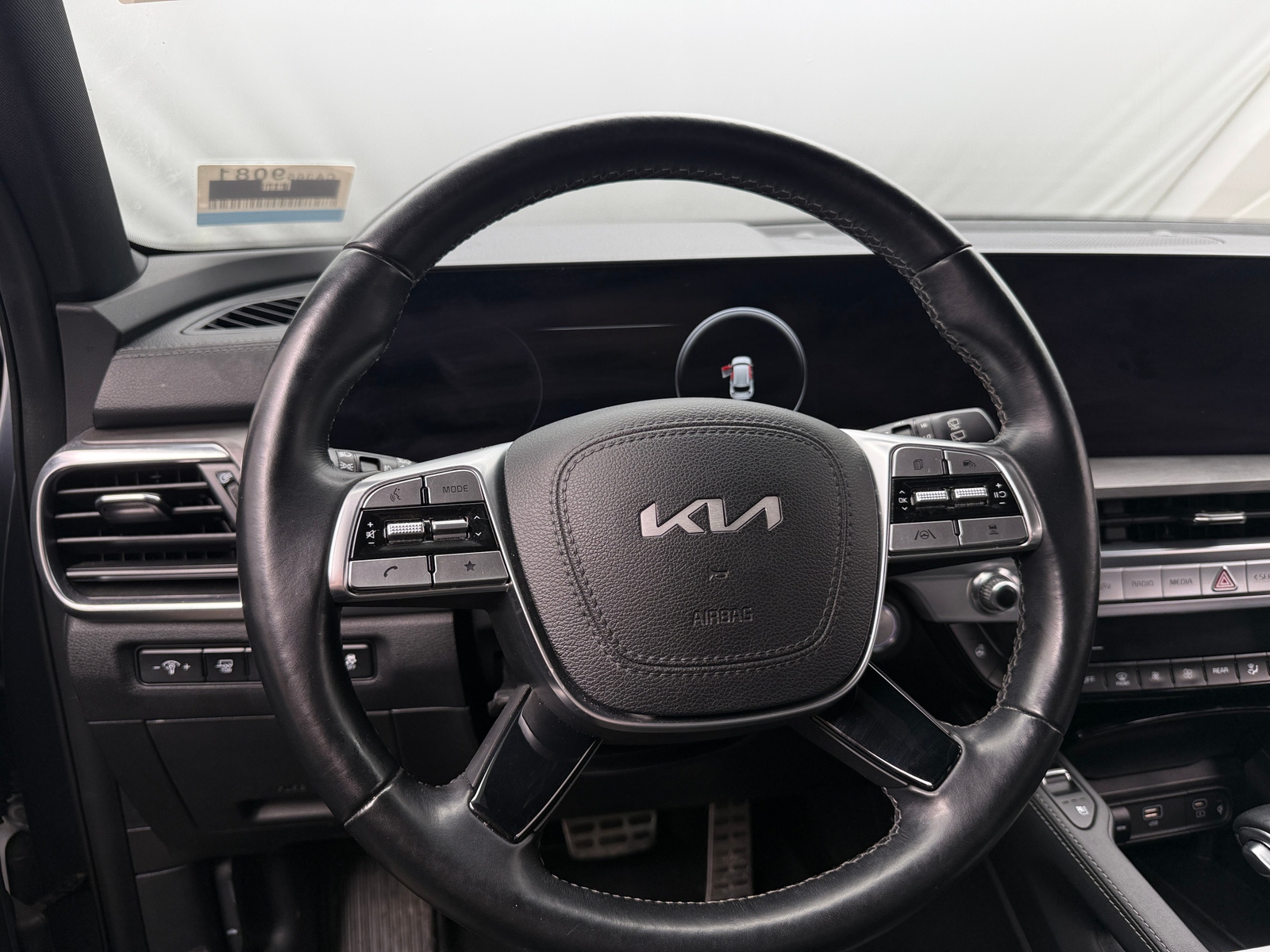 Thumbnail: 2023 Kia Telluride - 4