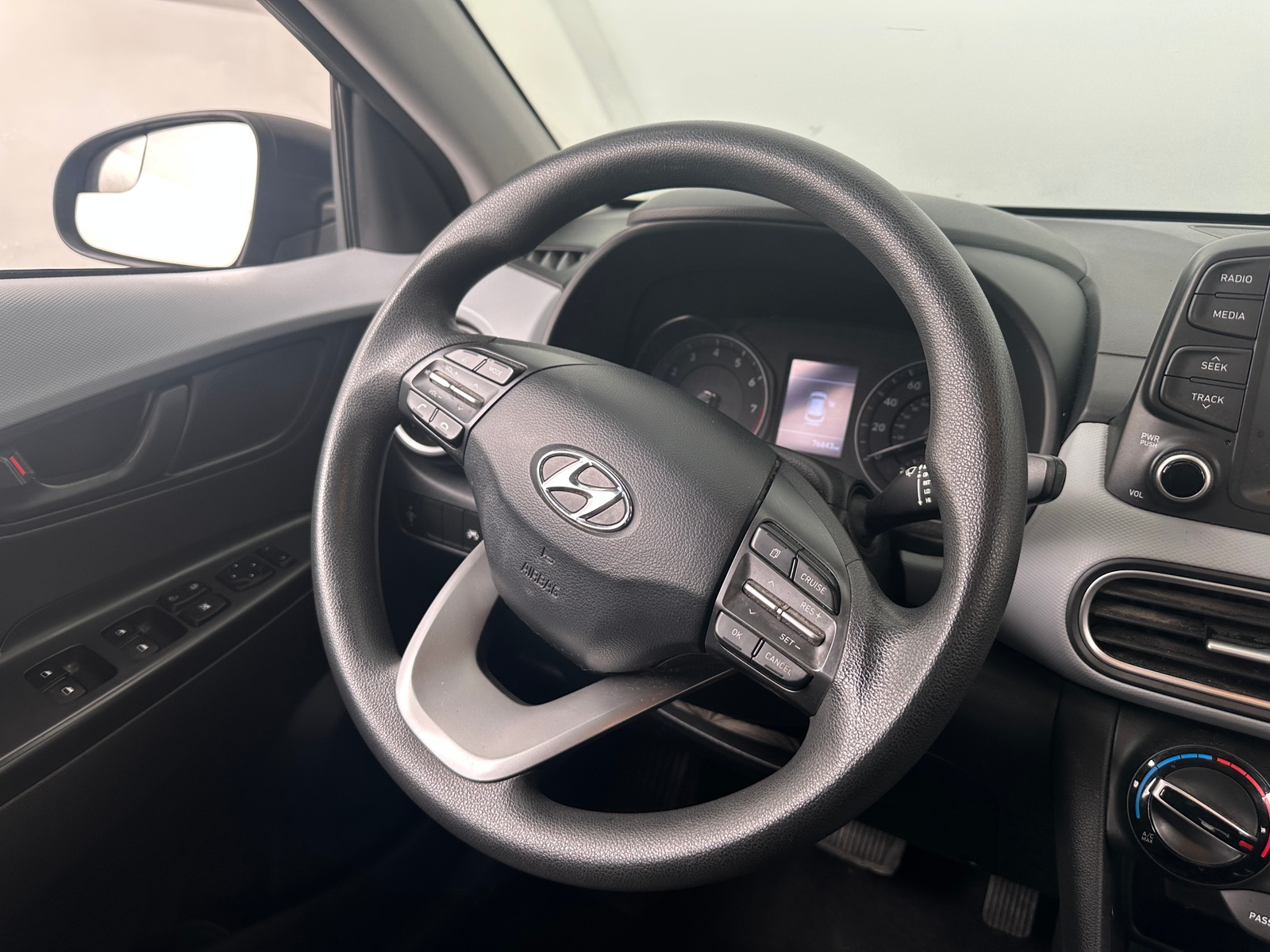 Thumbnail: 2020 Hyundai Kona - 5