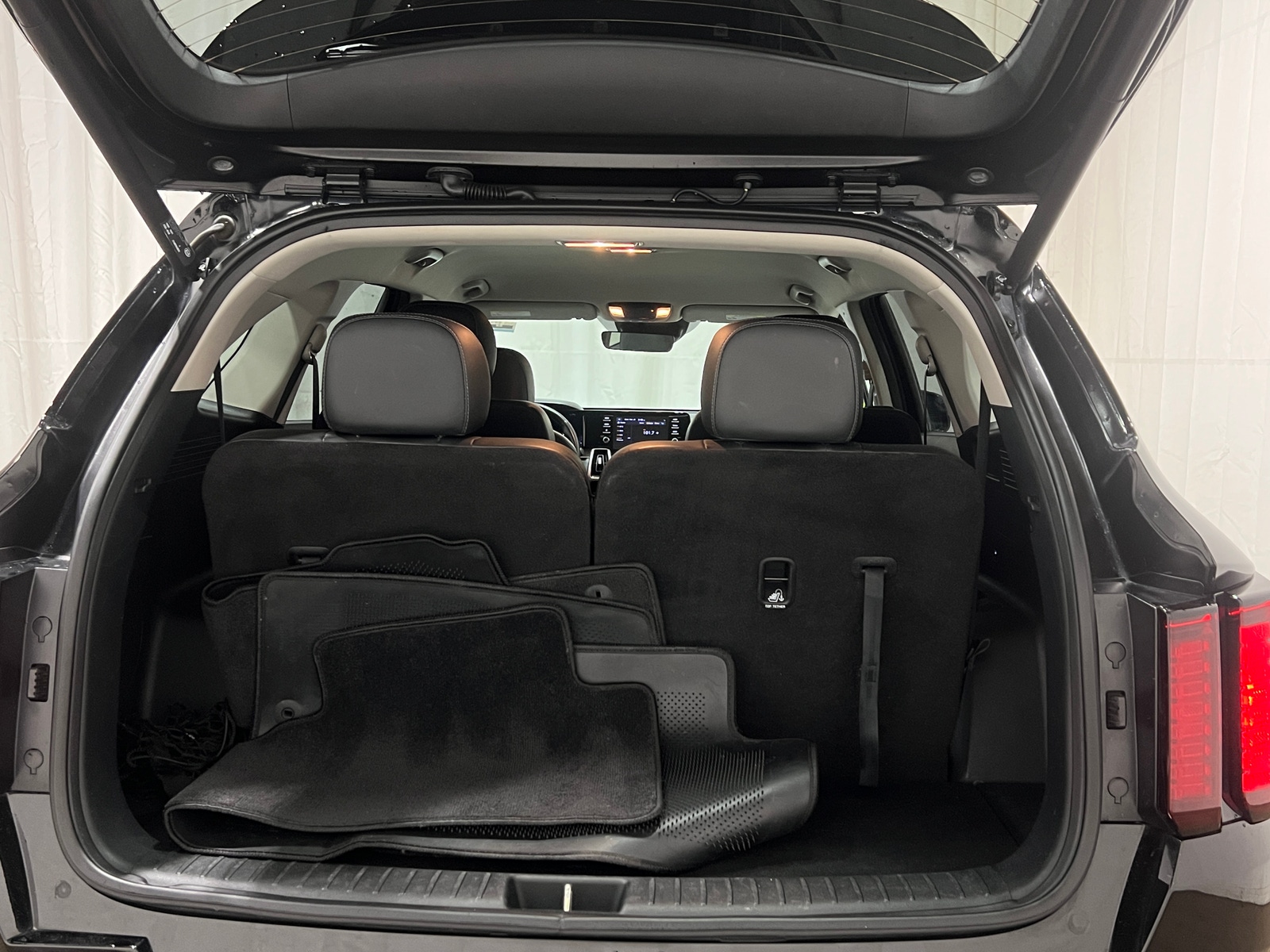 Thumbnail: 2021 Kia Sorento - 6