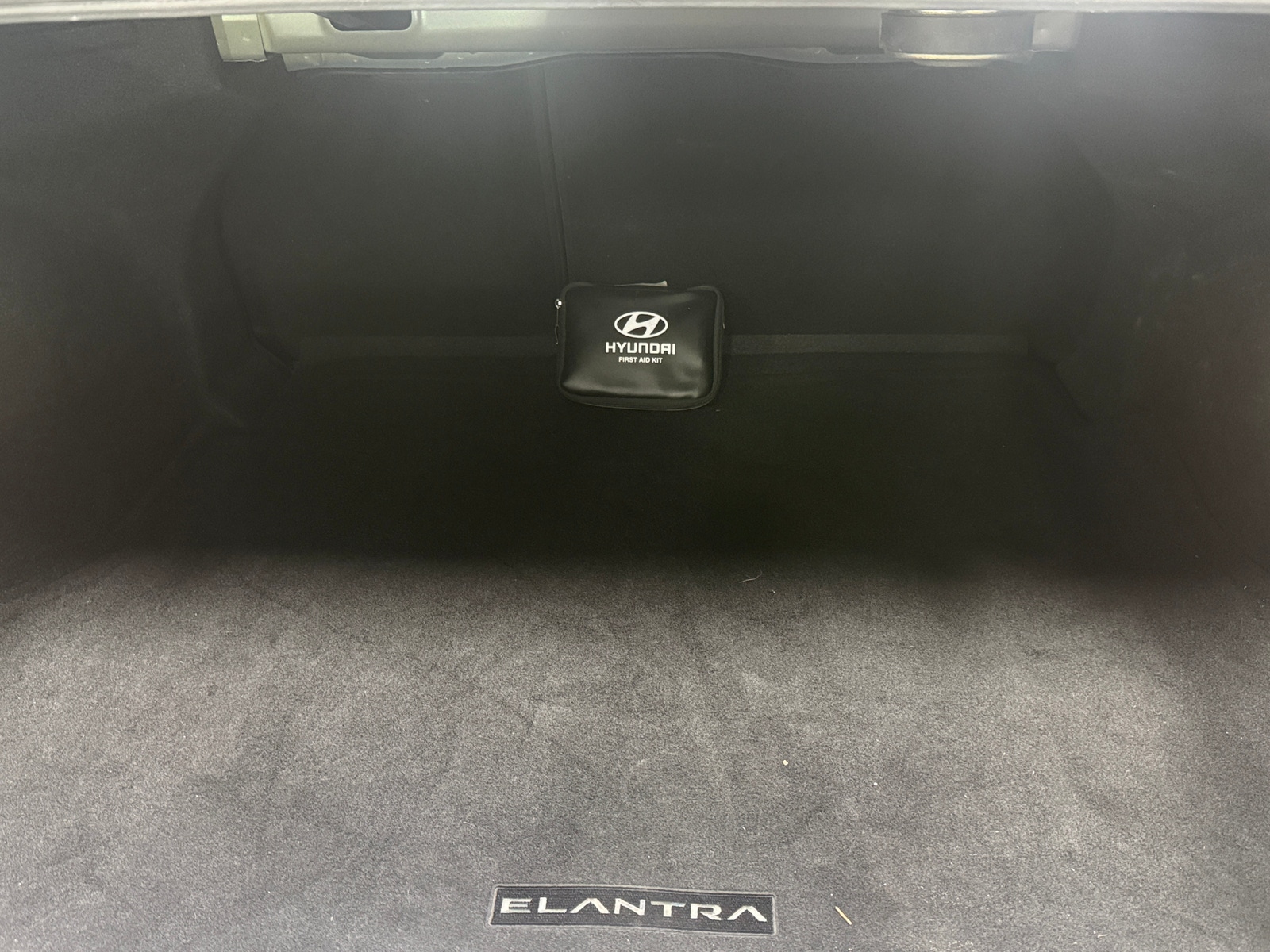 Thumbnail: 2021 Hyundai Elantra - 6