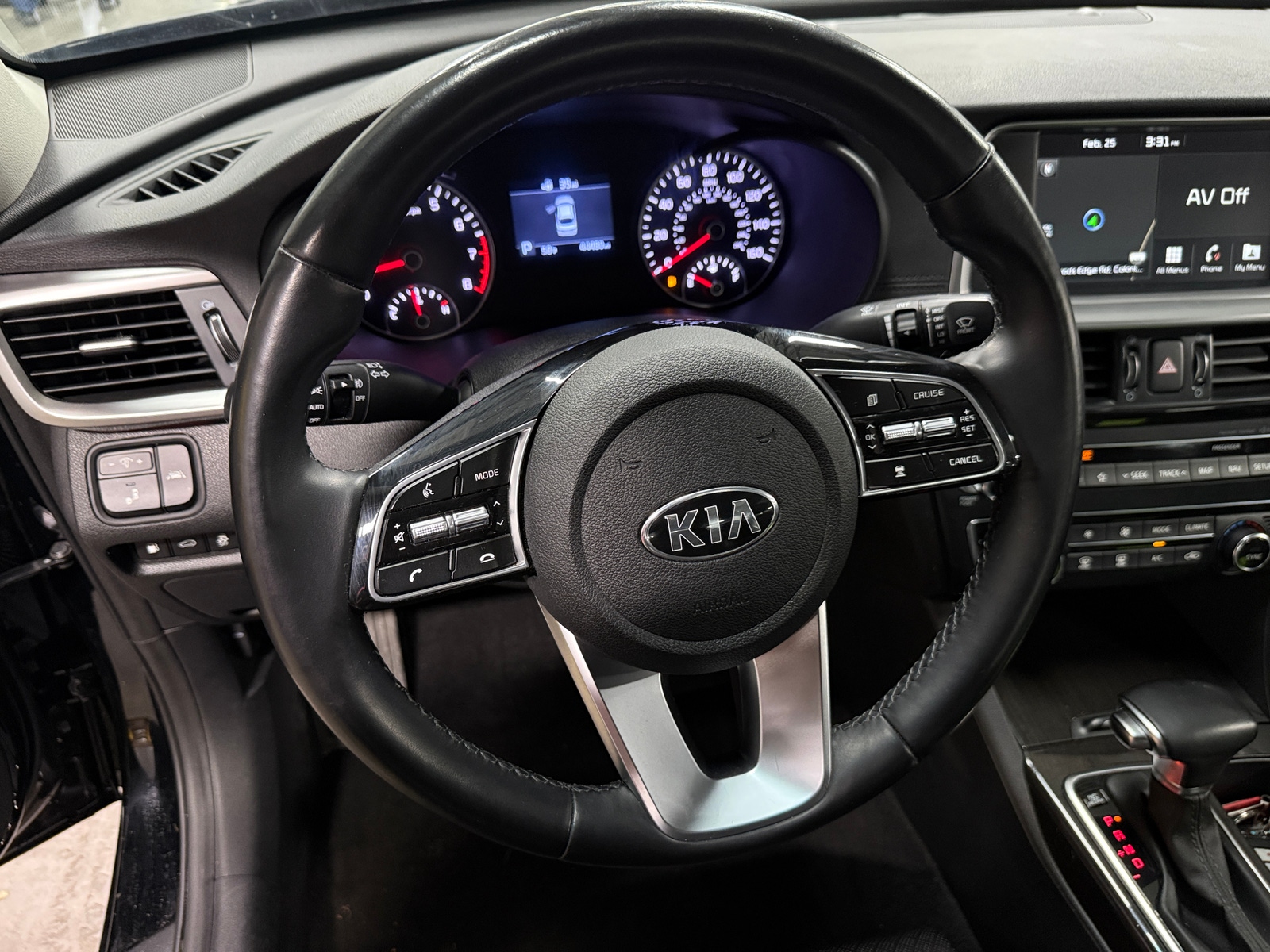 Thumbnail: 2020 Kia Optima - 4