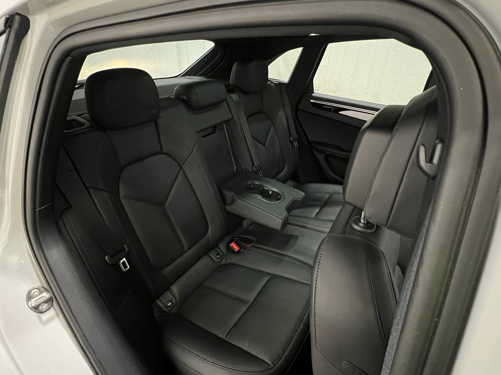 Thumbnail: 2023 Porsche Macan - 5