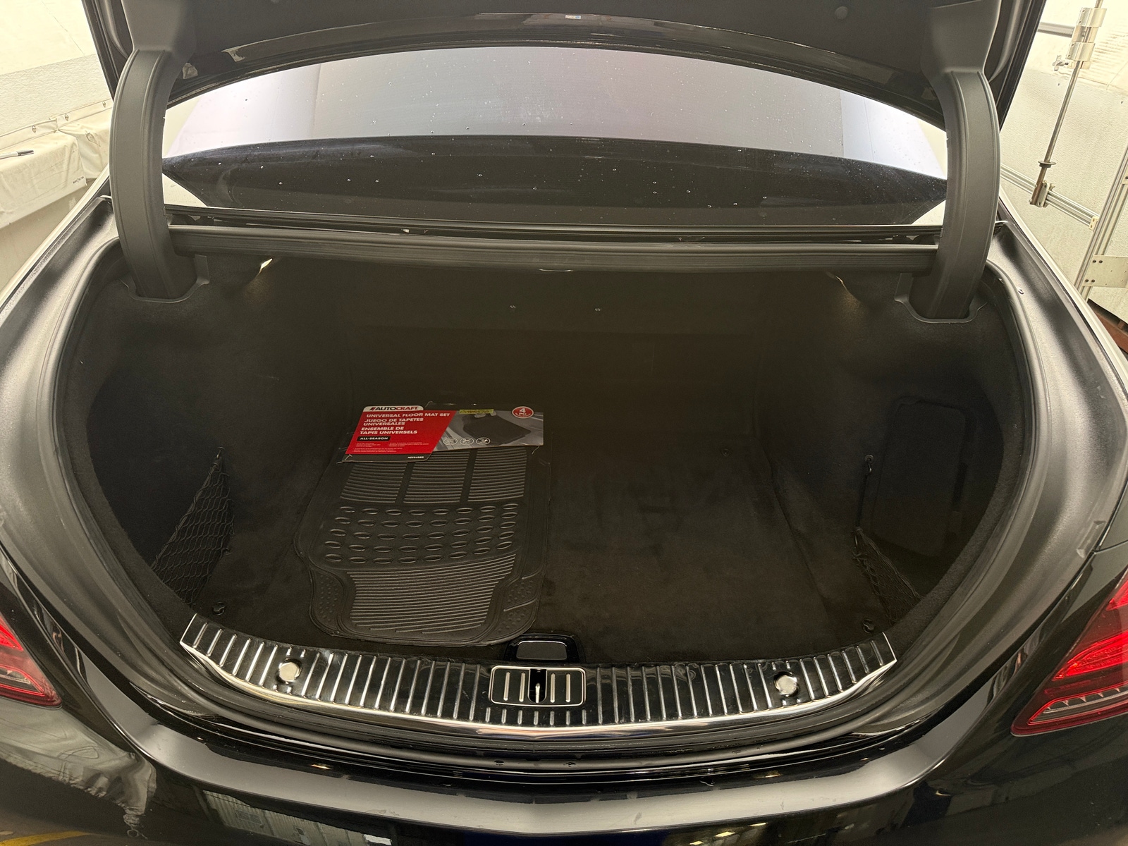 Thumbnail: 2020 Mercedes-Benz S-Class - 6