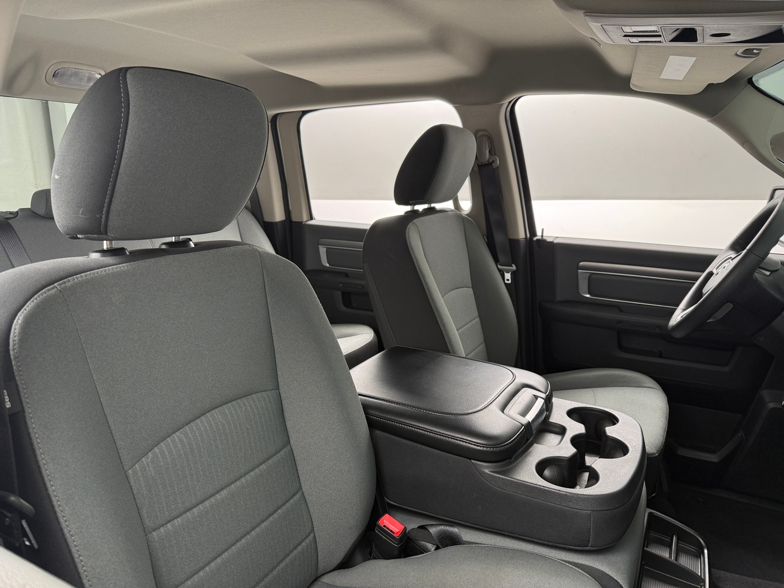 Thumbnail: 2022 RAM 1500 Classic - 2