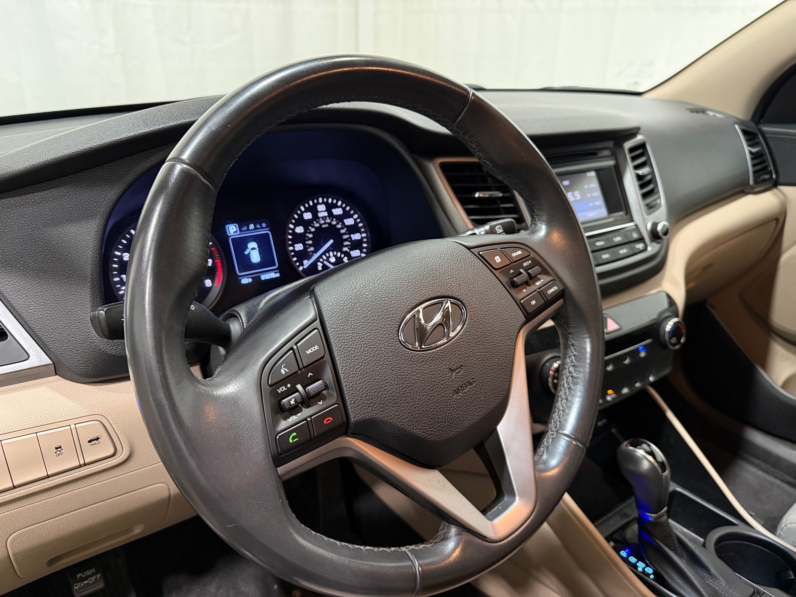 Thumbnail: 2017 Hyundai Tucson - 5