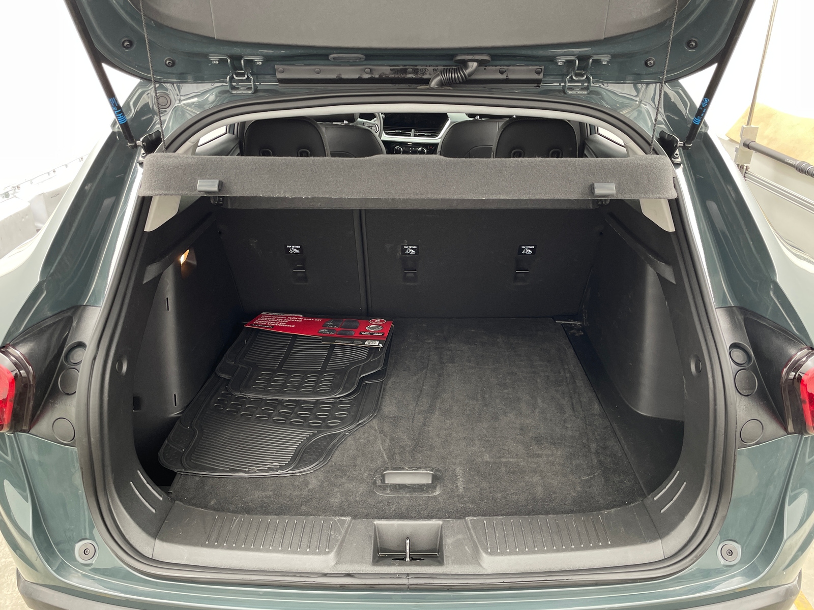 Thumbnail: 2025 Chevrolet Trax - 7