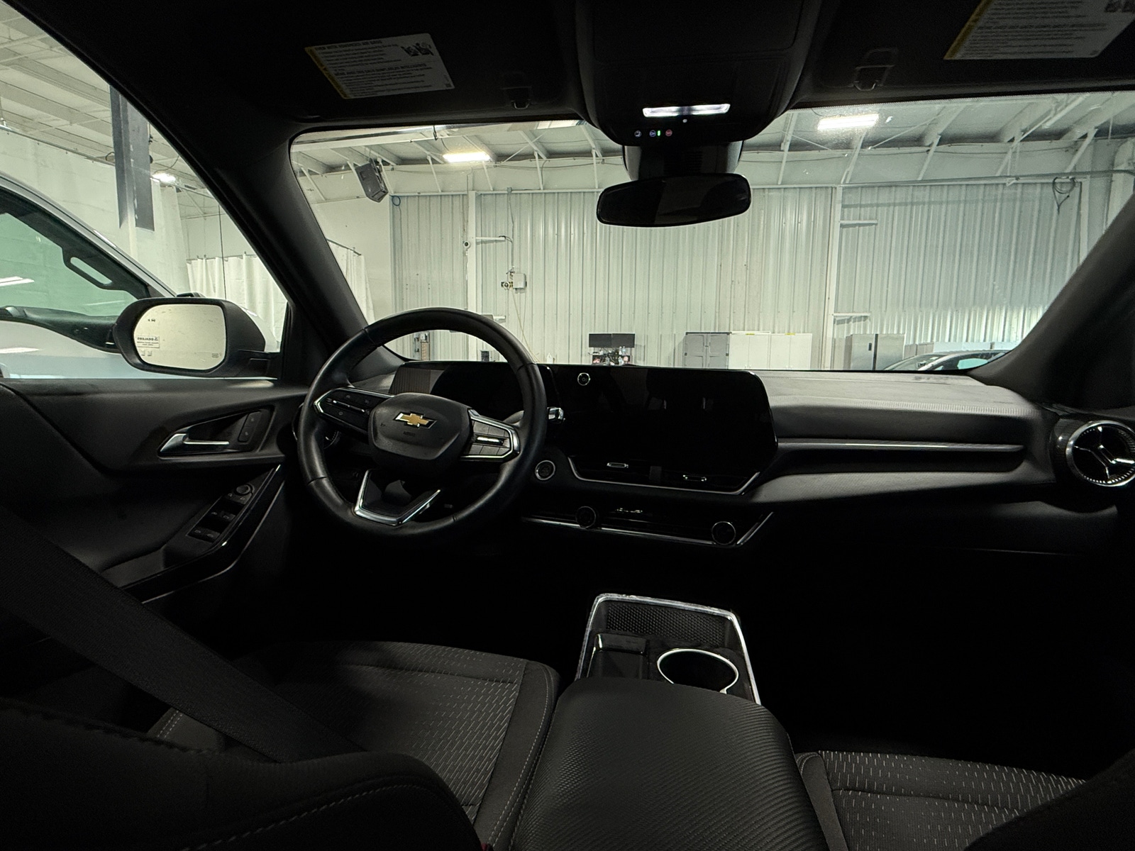 Thumbnail: 2025 Chevrolet Equinox - 3