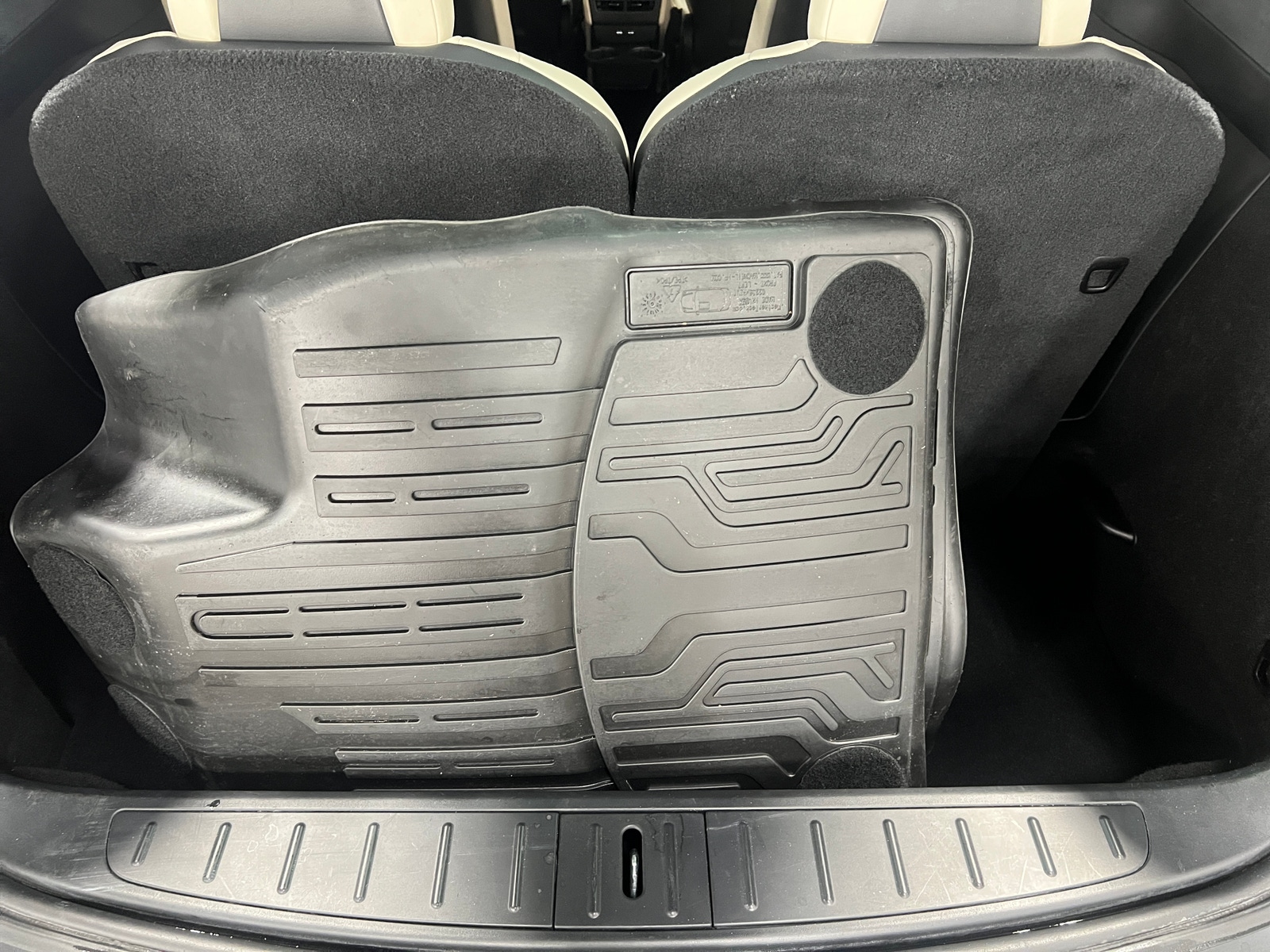 Thumbnail: 2020 Tesla Model X - 6