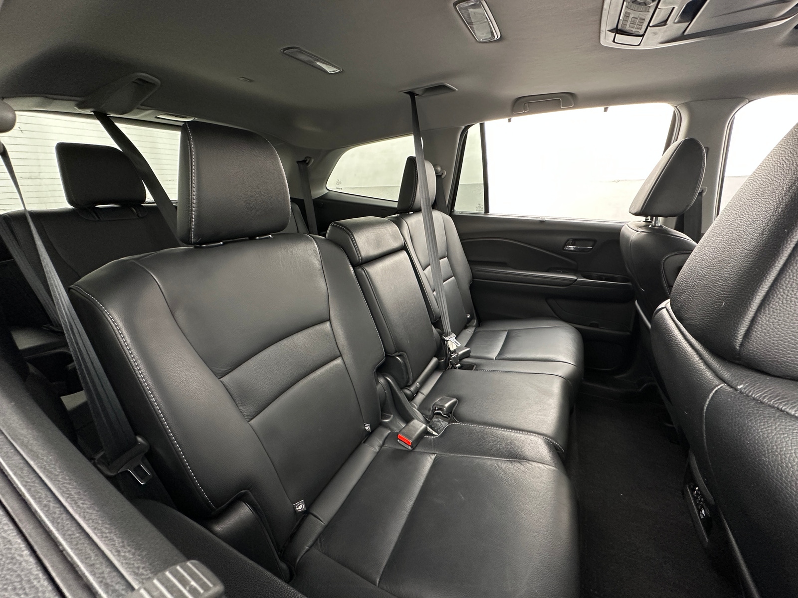 Thumbnail: 2017 Honda Pilot - 5