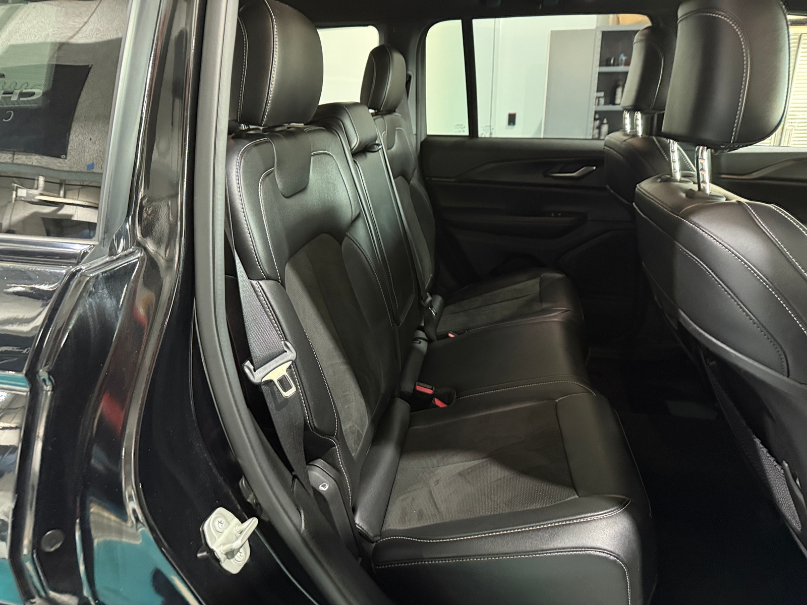 Thumbnail: 2023 Jeep Grand Cherokee - 6