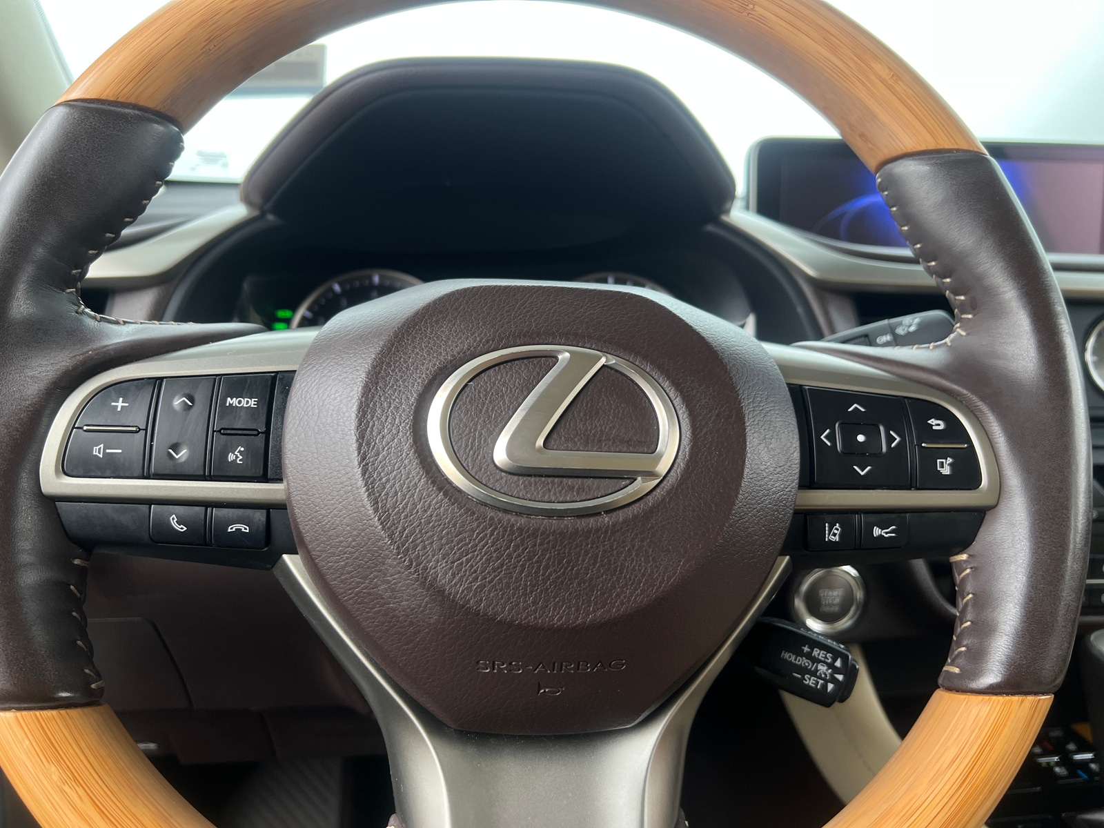 Thumbnail: 2017 Lexus RX - 5