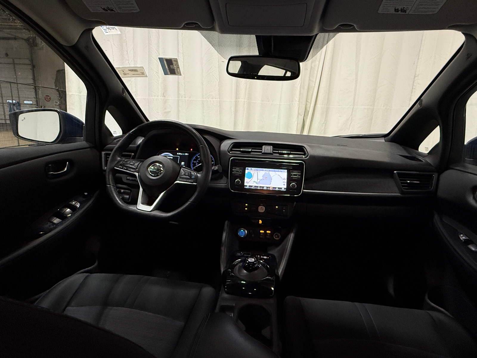 Thumbnail: 2019 Nissan Leaf - 3