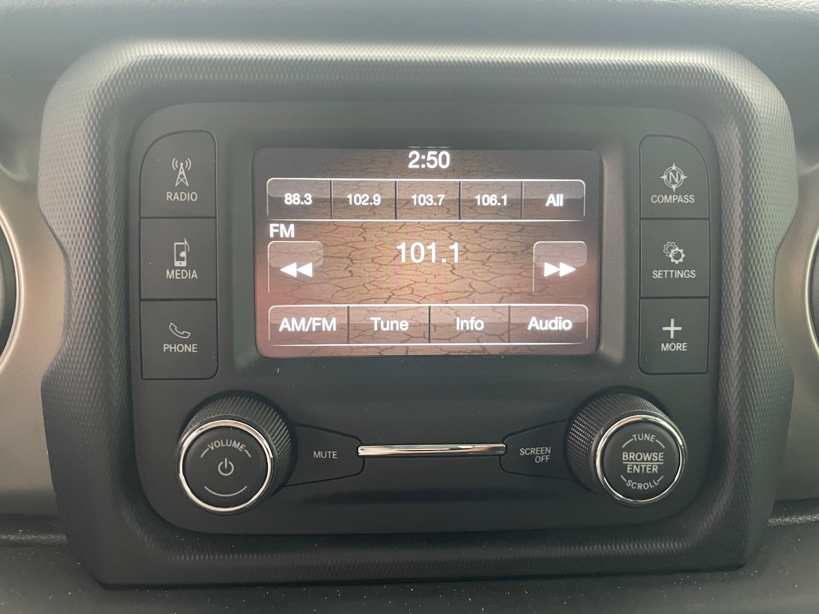 Thumbnail: 2020 Jeep Wrangler - 4