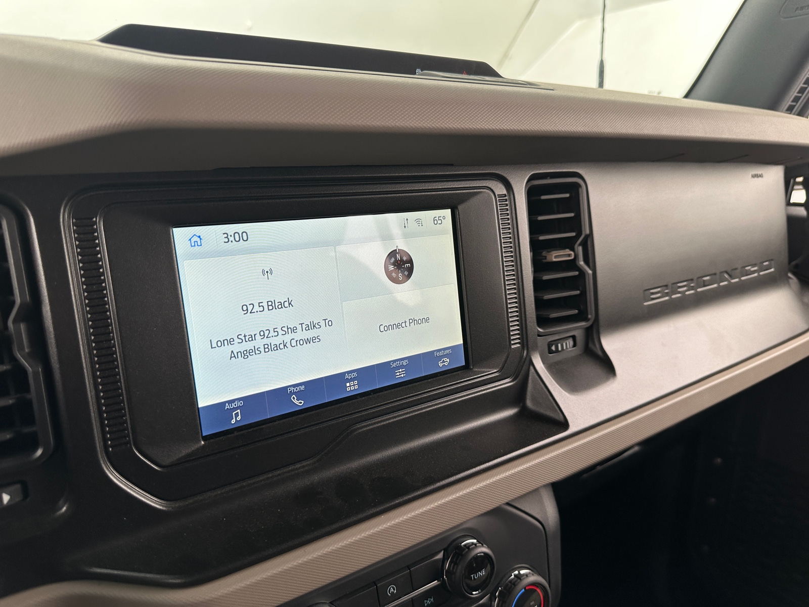 Thumbnail: 2021 Ford Bronco - 4