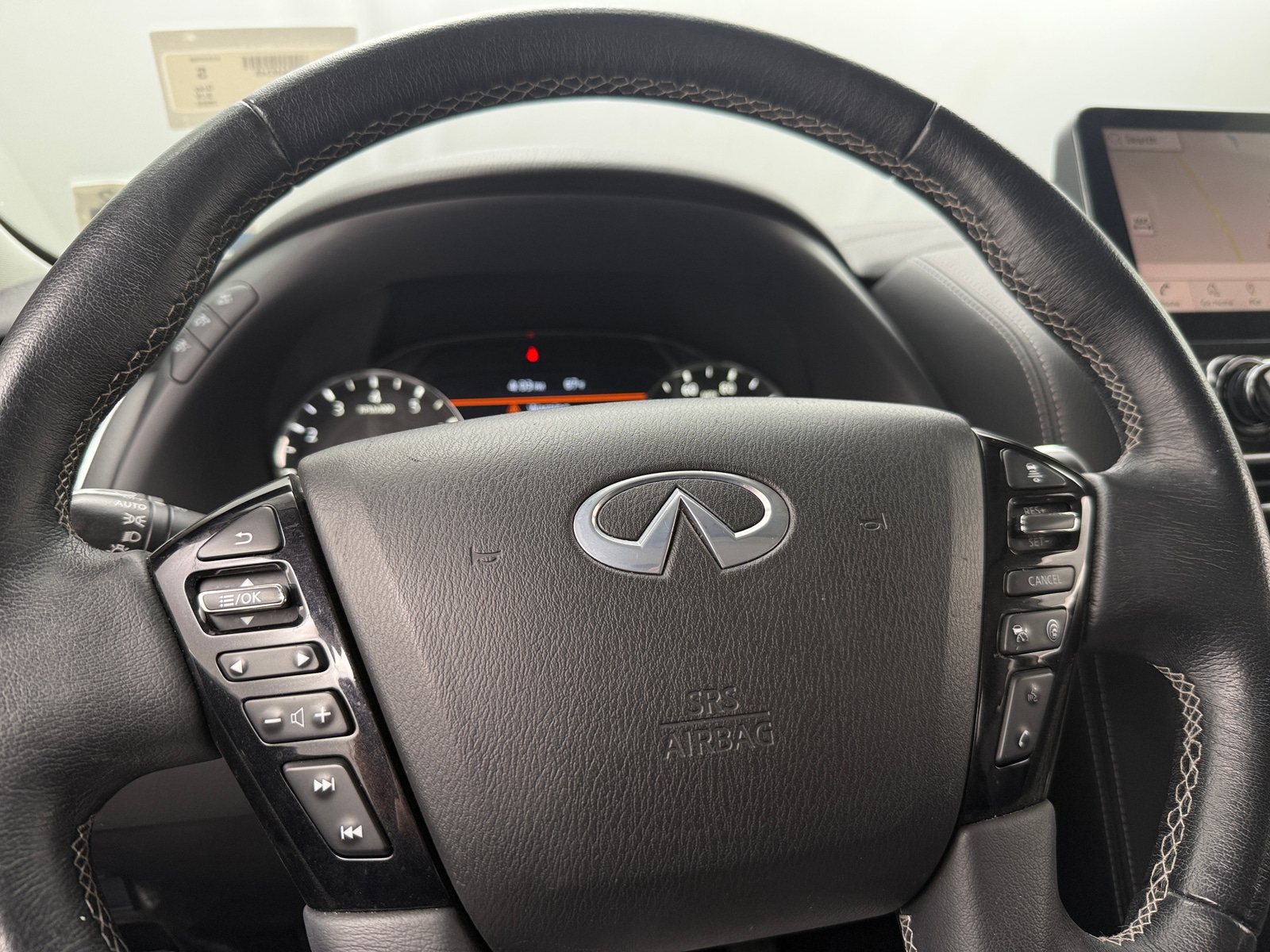 Thumbnail: 2023 INFINITI QX80 - 4