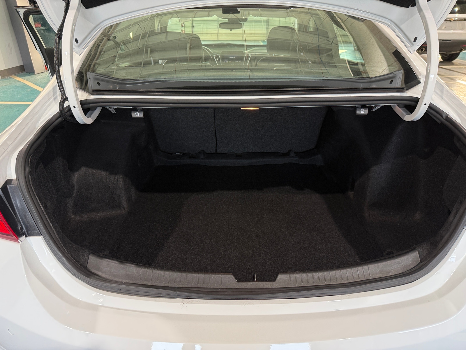 Thumbnail: 2024 Chevrolet Malibu - 7