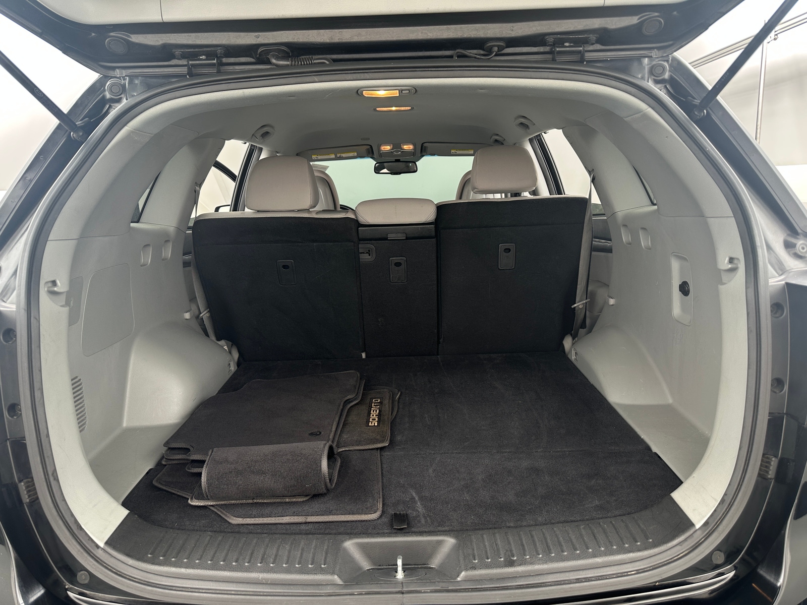 Thumbnail: 2015 Kia Sorento - 7