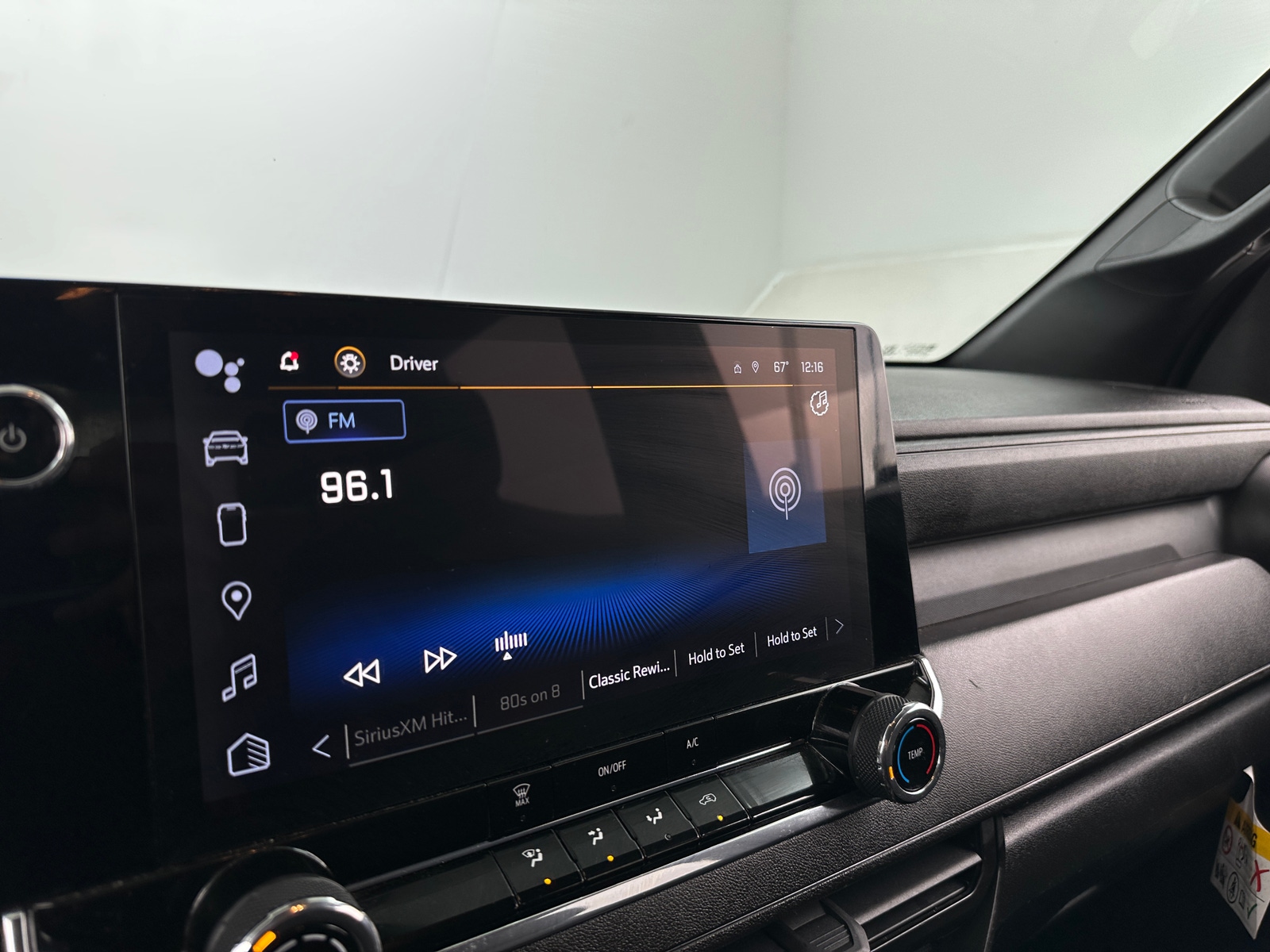 Thumbnail: 2023 Chevrolet Colorado - 4