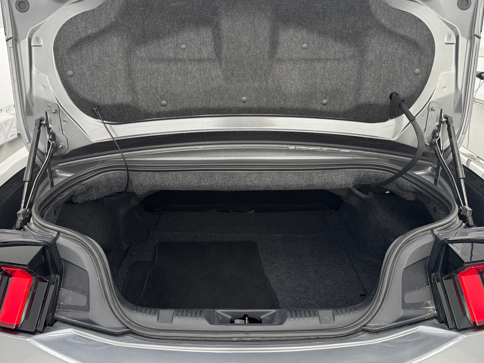 Thumbnail: 2025 Ford Mustang - 6