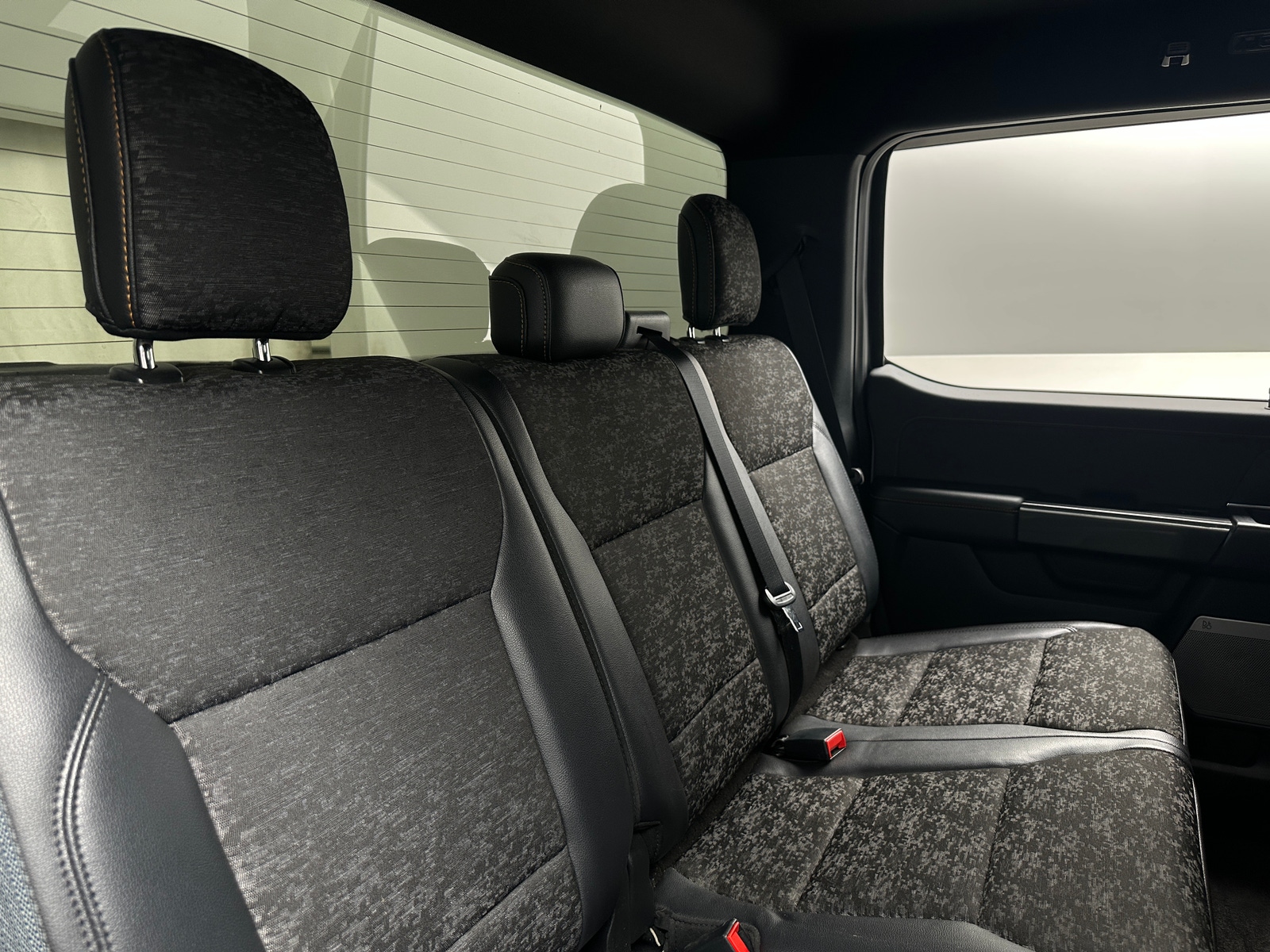 Thumbnail: 2022 Ford Econoline - 6