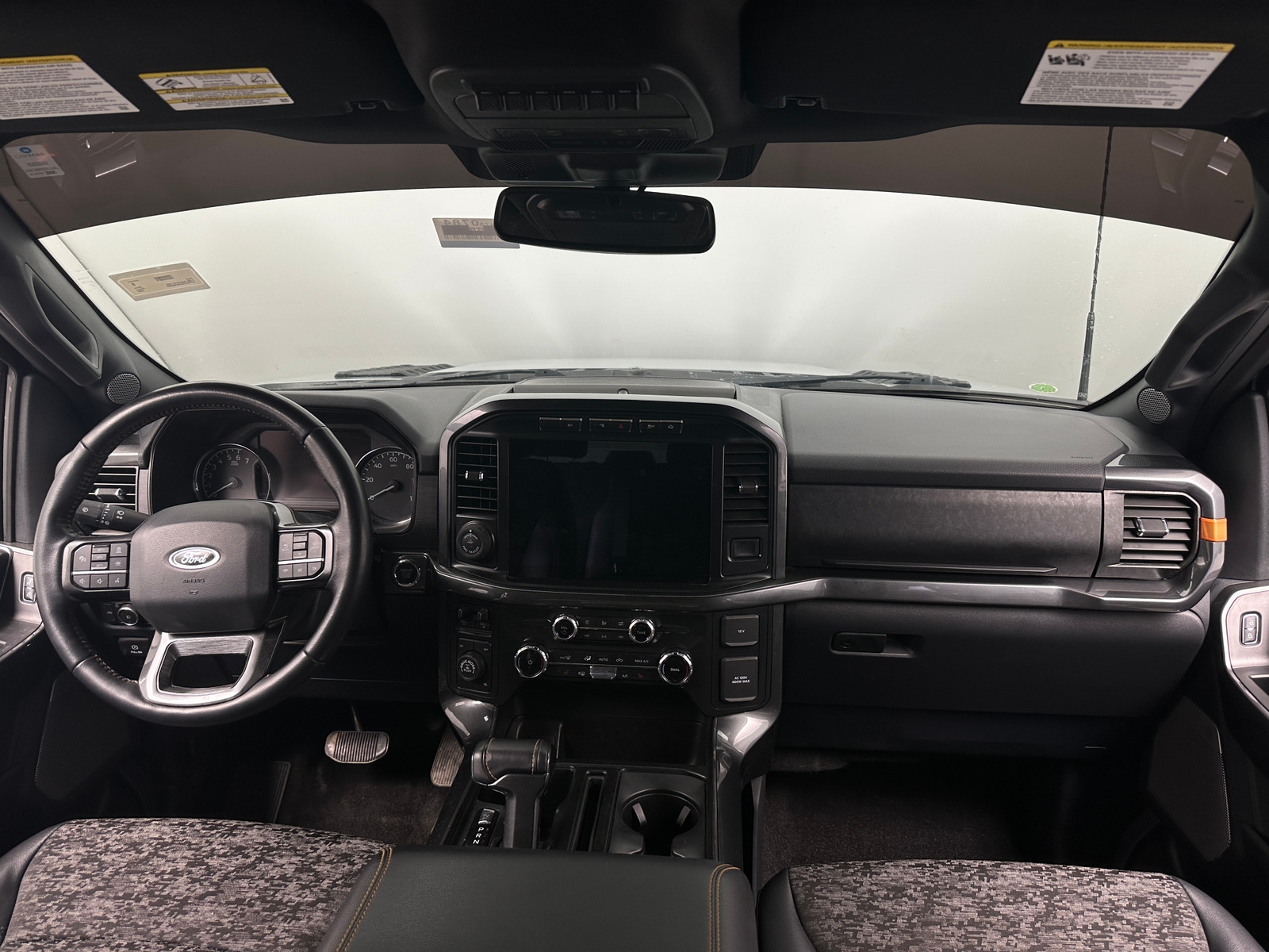 Thumbnail: 2022 Ford Econoline - 3