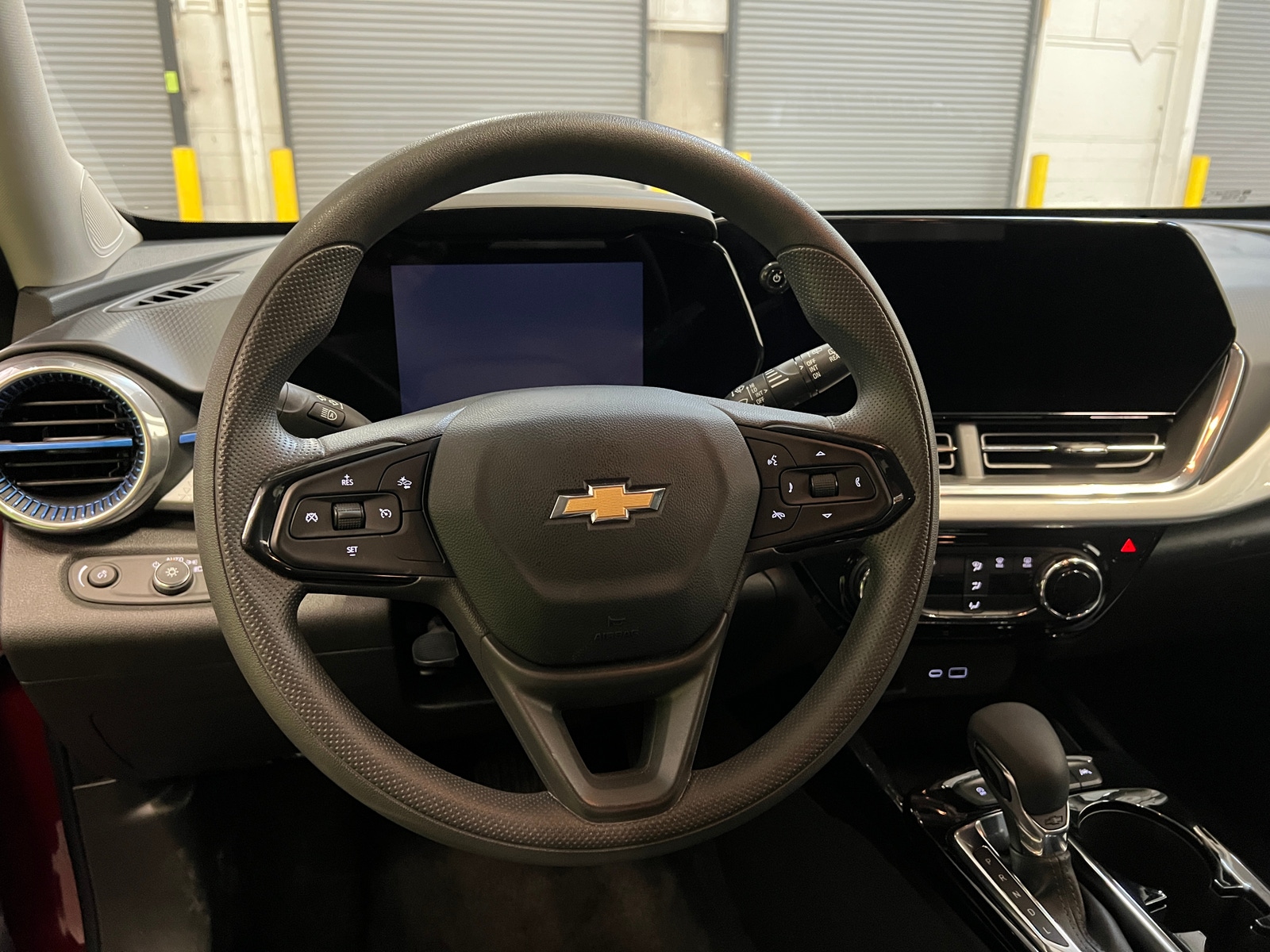 Thumbnail: 2025 Chevrolet Trax - 5