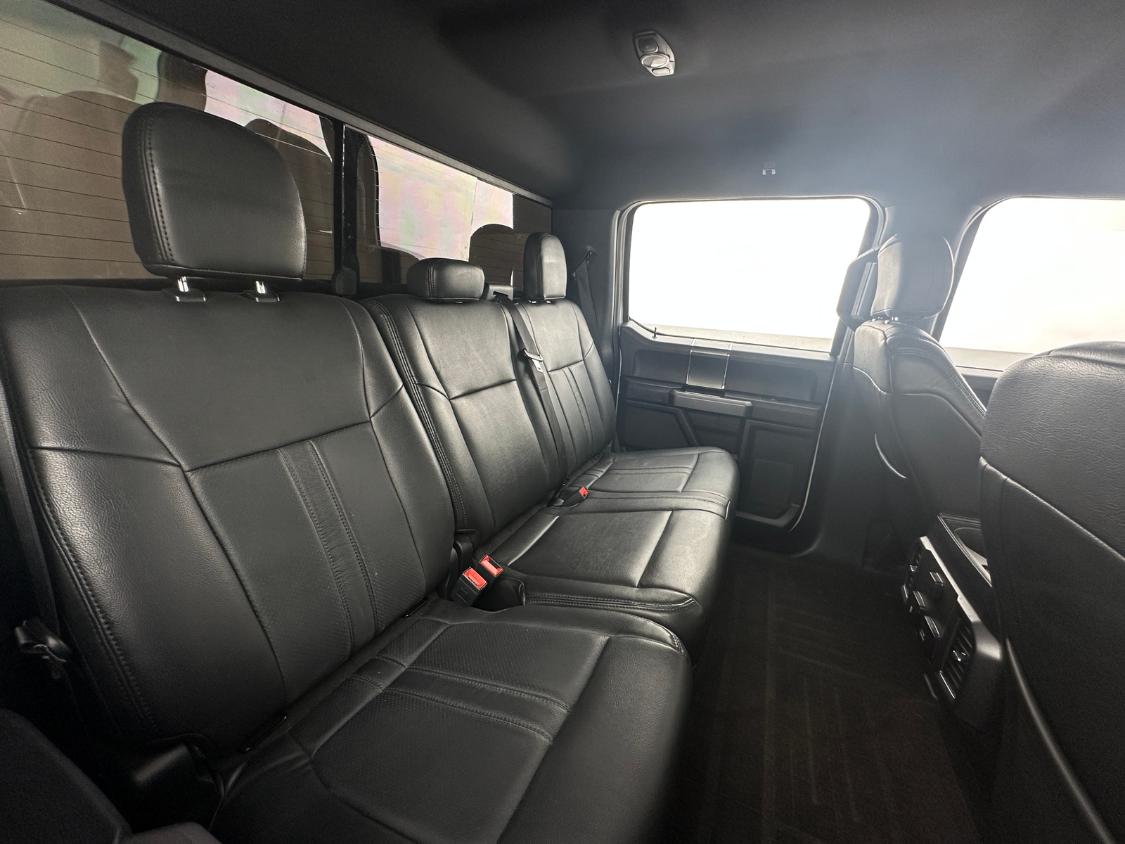 Thumbnail: 2019 Ford Econoline - 6