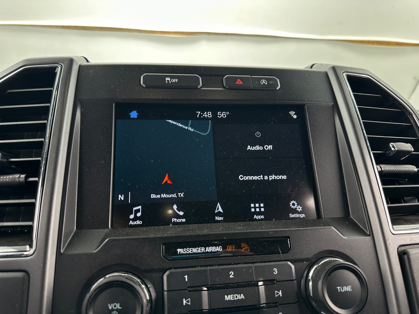 Thumbnail: 2019 Ford Econoline - 4