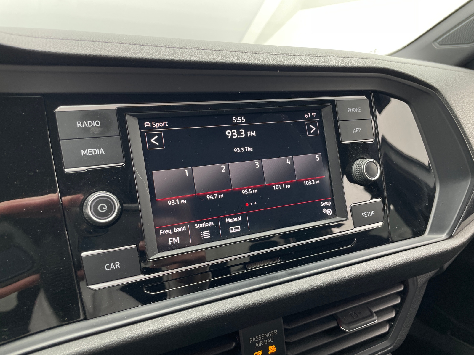 Thumbnail: 2019 Volkswagen Jetta - 4