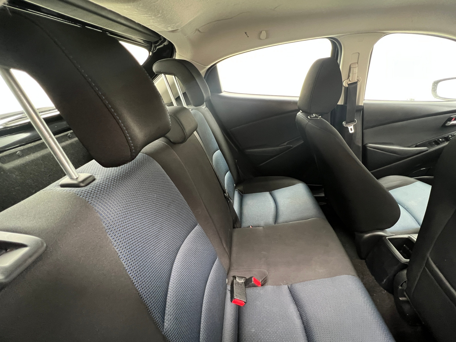 Thumbnail: 2020 Toyota Yaris - 6