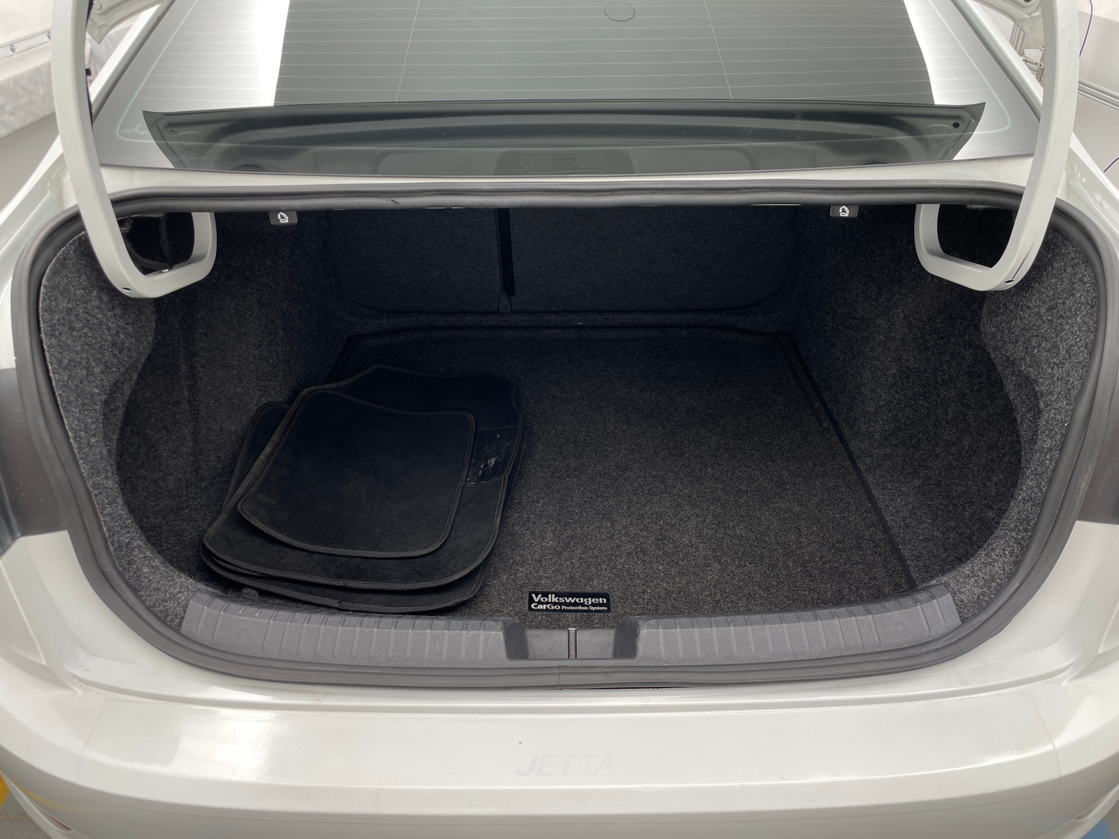 Thumbnail: 2019 Volkswagen Jetta - 6