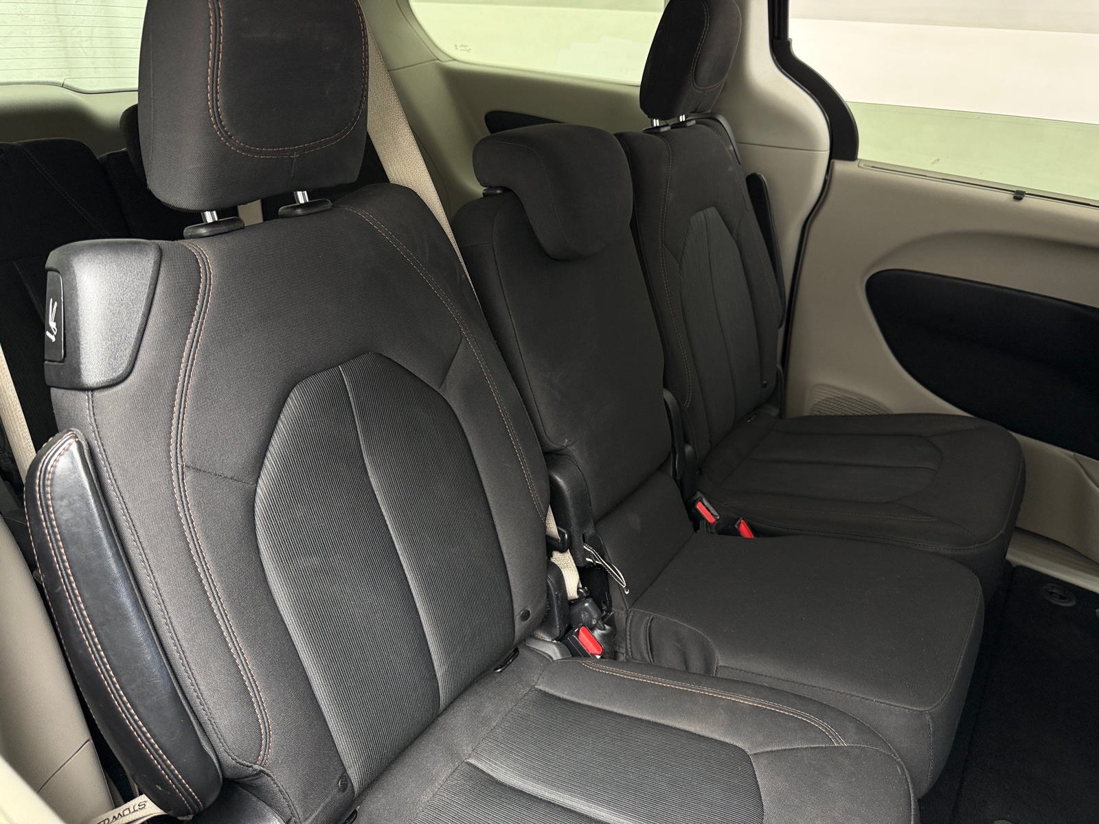 Thumbnail: 2019 Chrysler Pacifica - 6