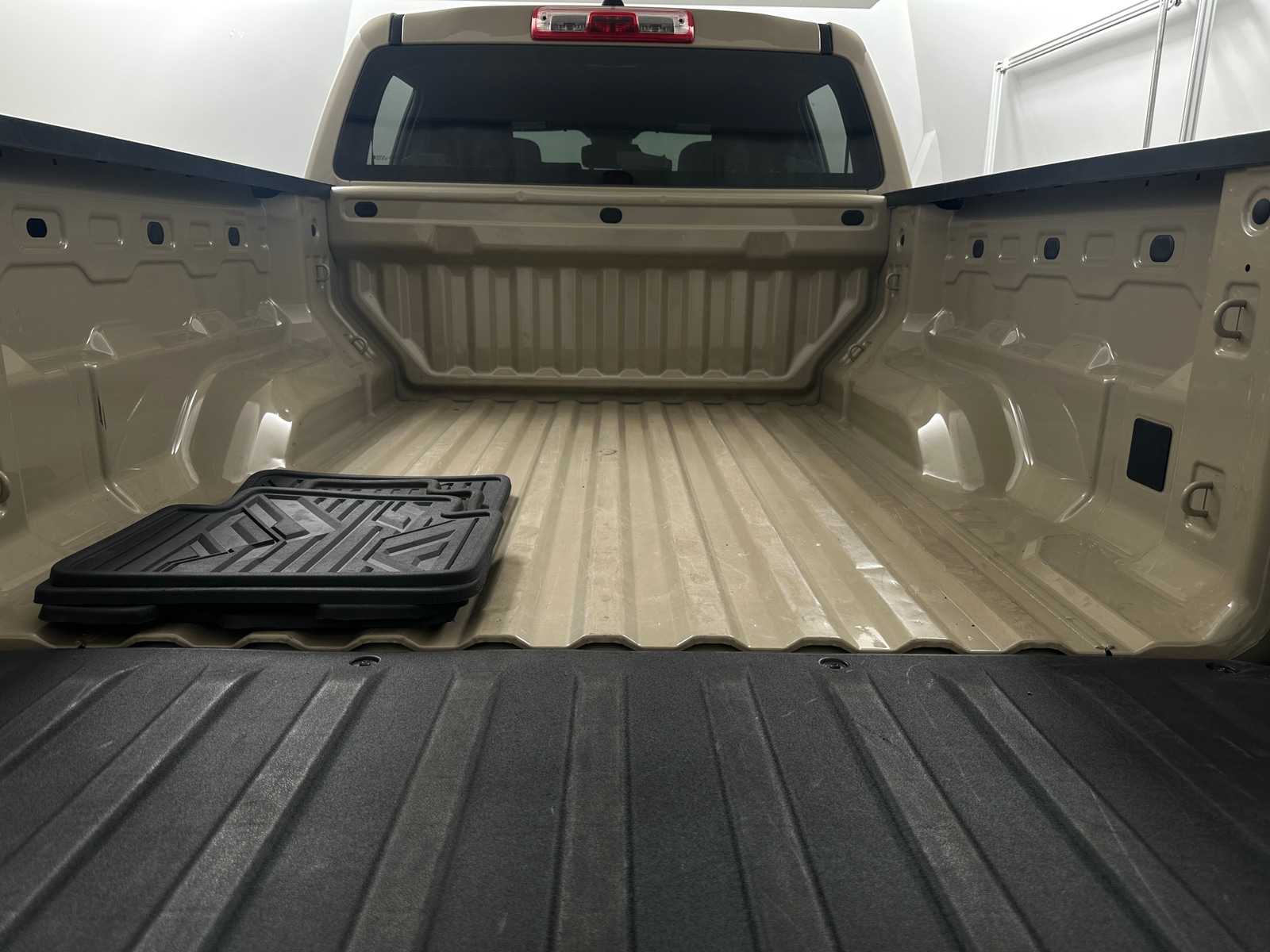 Thumbnail: 2024 Chevrolet Colorado - 7