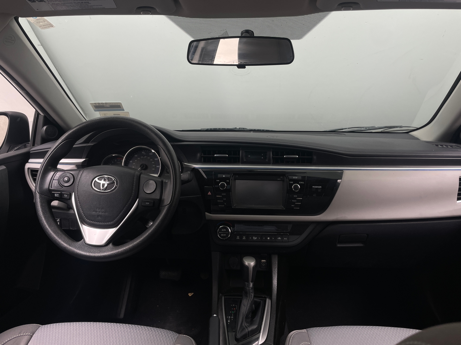 Thumbnail: 2016 Toyota Corolla - 3