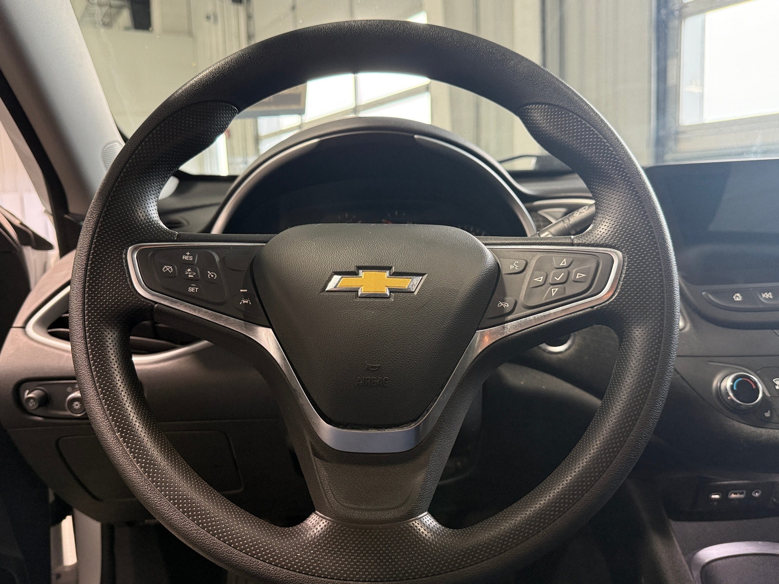 Thumbnail: 2024 Chevrolet Malibu - 5