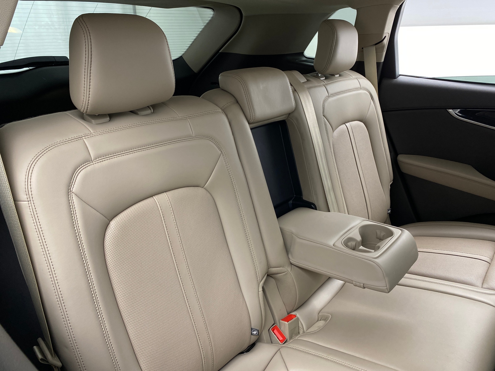 Thumbnail: 2021 Lincoln Nautilus - 5