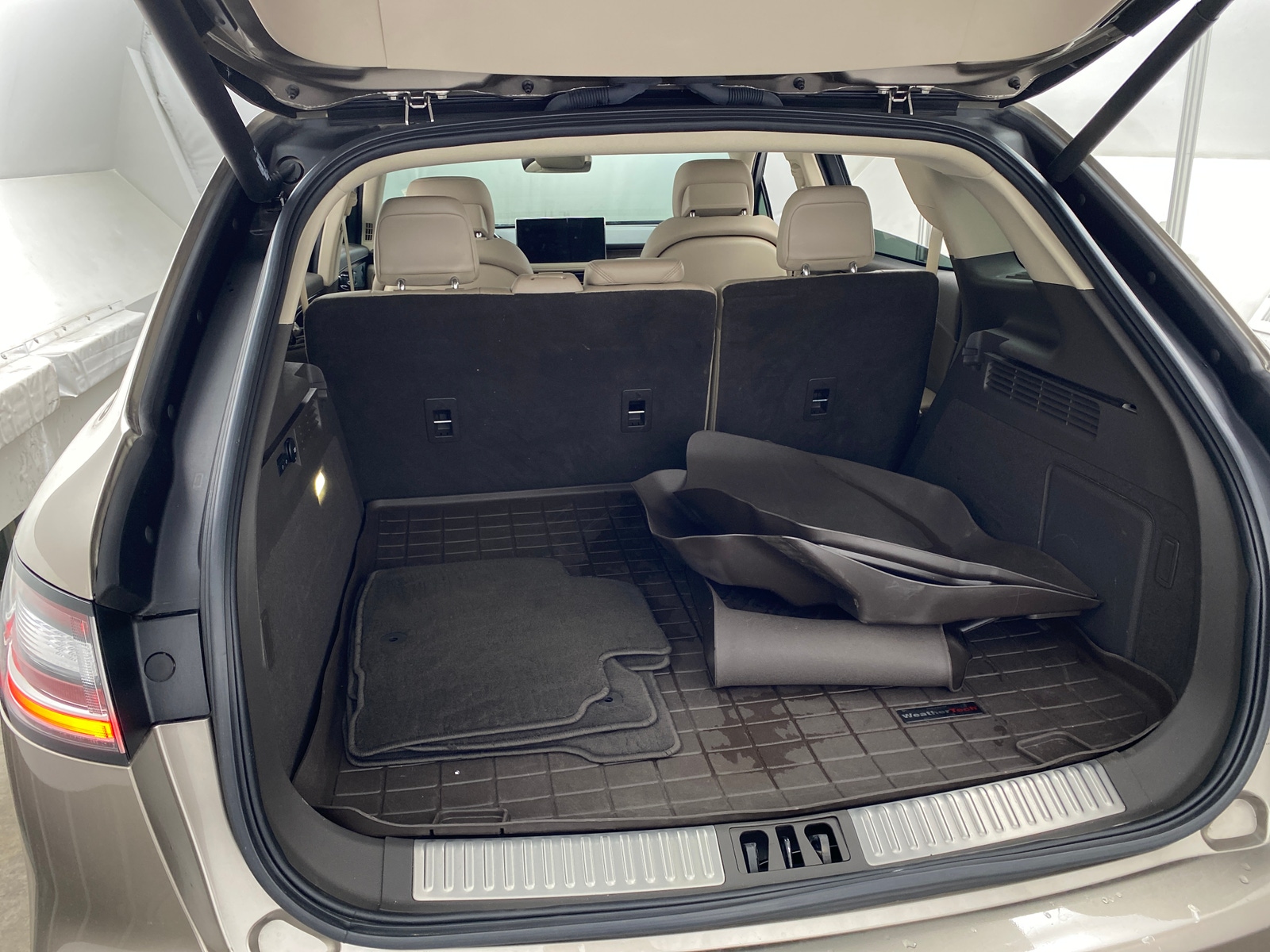 Thumbnail: 2021 Lincoln Nautilus - 6