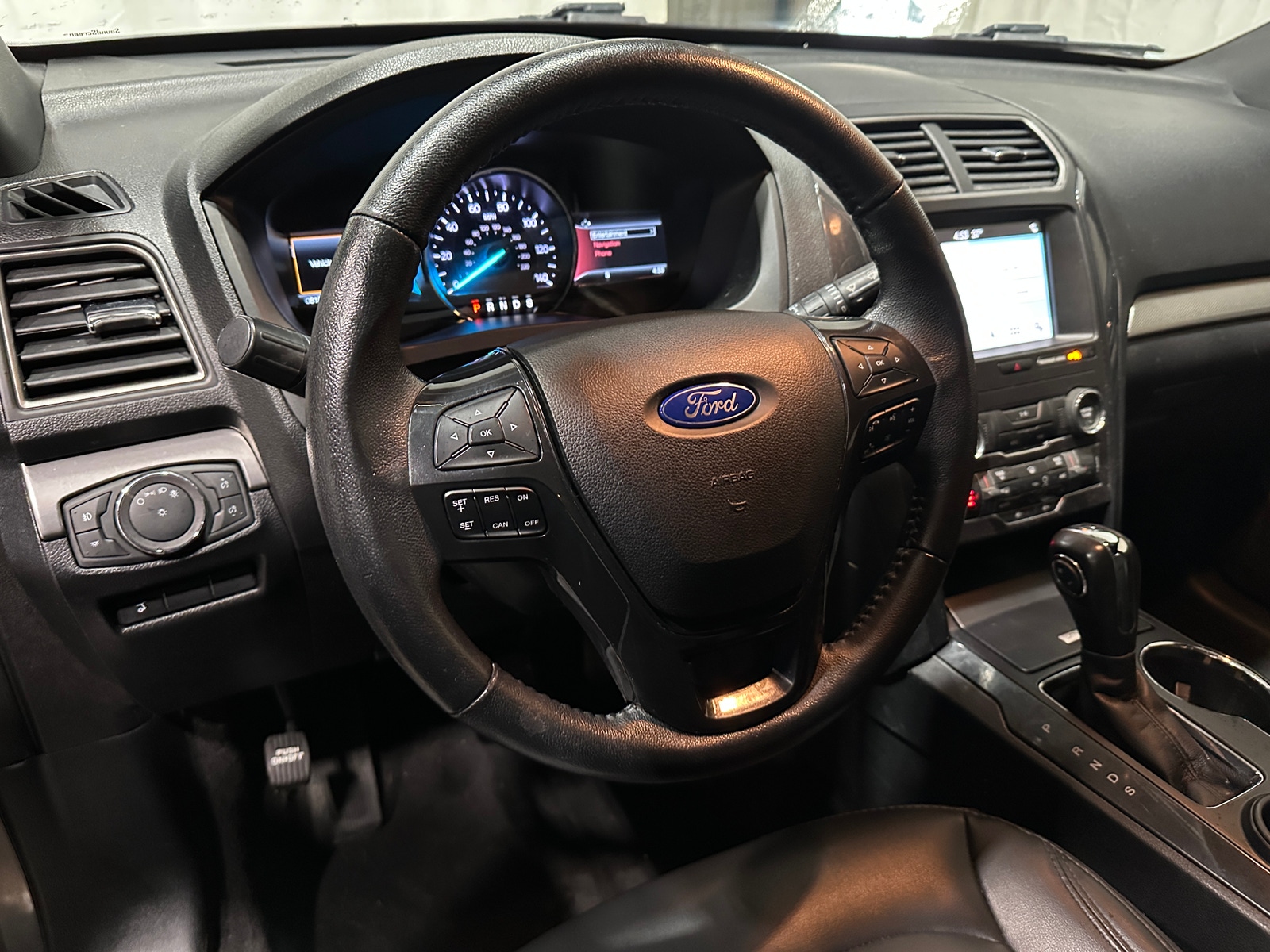 Thumbnail: 2019 Ford Explorer - 5